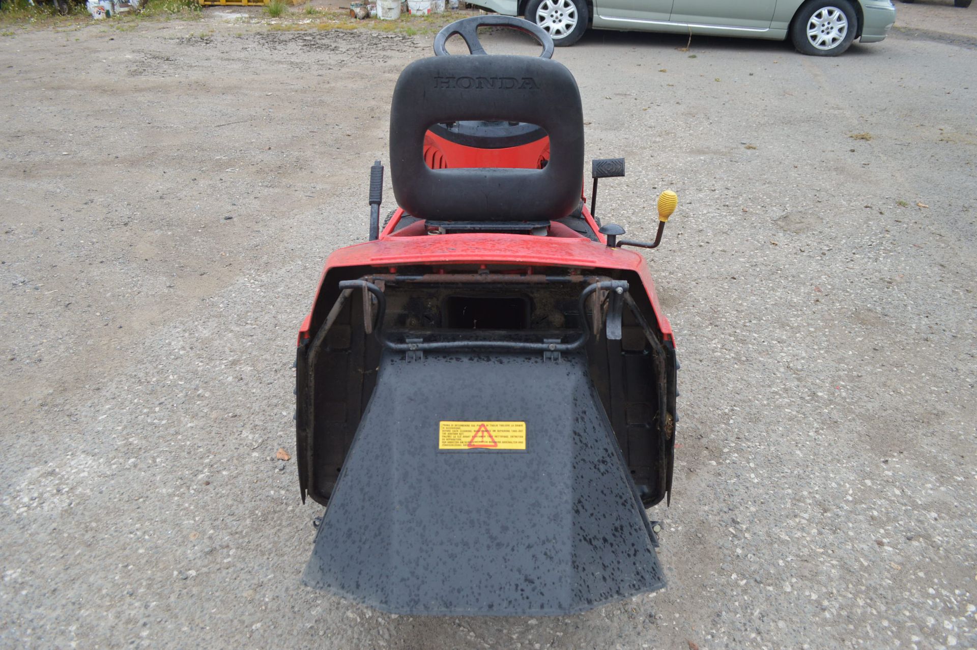 2003 HONDA V-TWIN 2114 HYDROSTATIC RIDE-ON LAWN MOWER *NO VAT* - Image 5 of 9