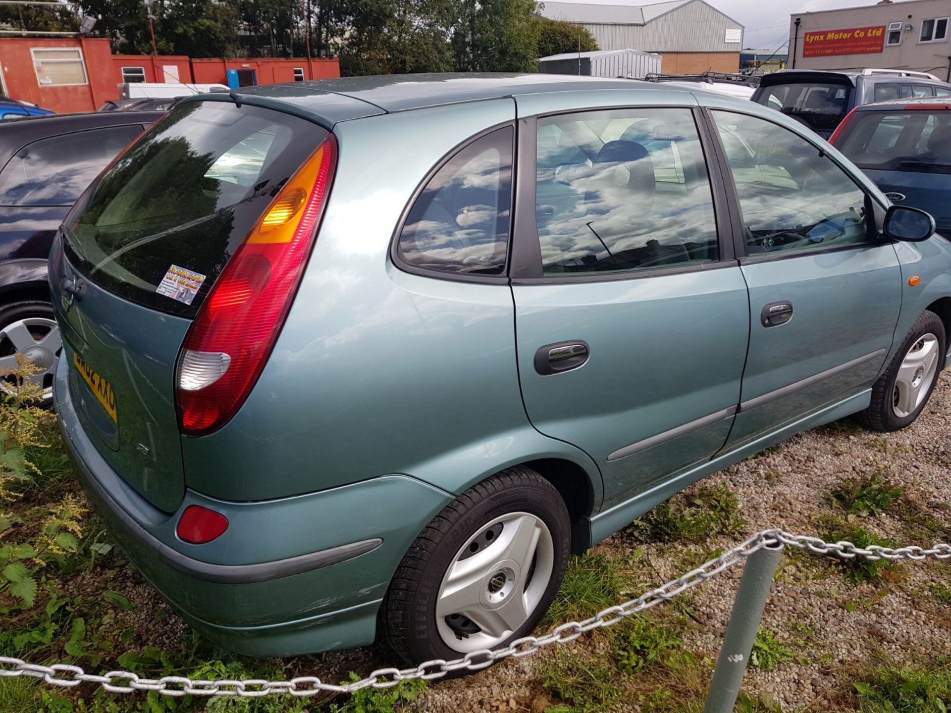 2002/02 REG NISSAN ALMERA TINO SE GREEN, SHOWING 1 FORMER KEEPER *NO VAT* - Image 4 of 12