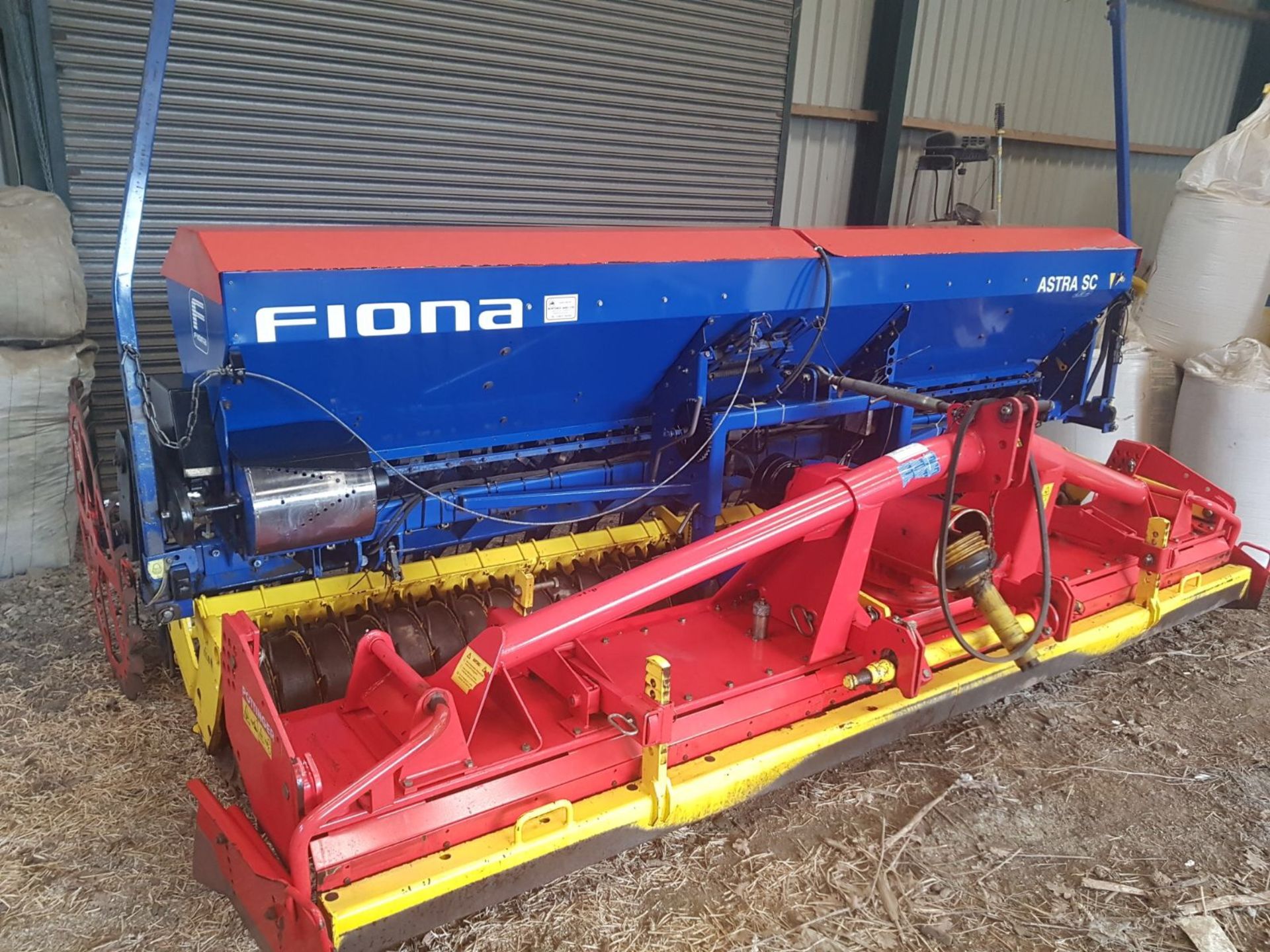 FIONA ASTRA SC 4M DRILL COMBINATION WITH POTTINGER LION POWER HARROW *PLUS VAT*