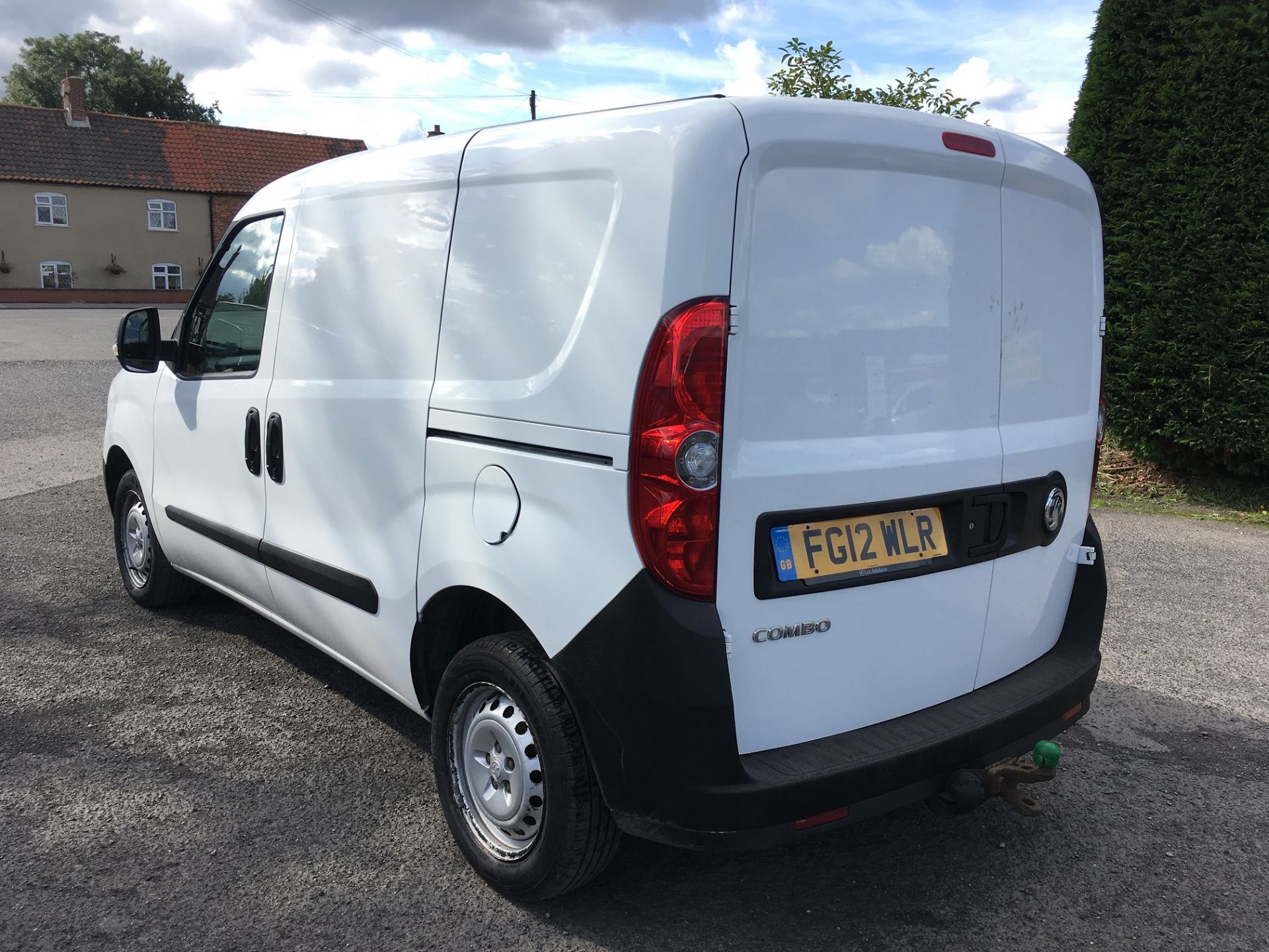 2012/12 REG VAUXHALL COMBO 2000 L1H1 CDTI, SHOWING 1 FORMER KEEPER *NO VAT* - Image 4 of 16