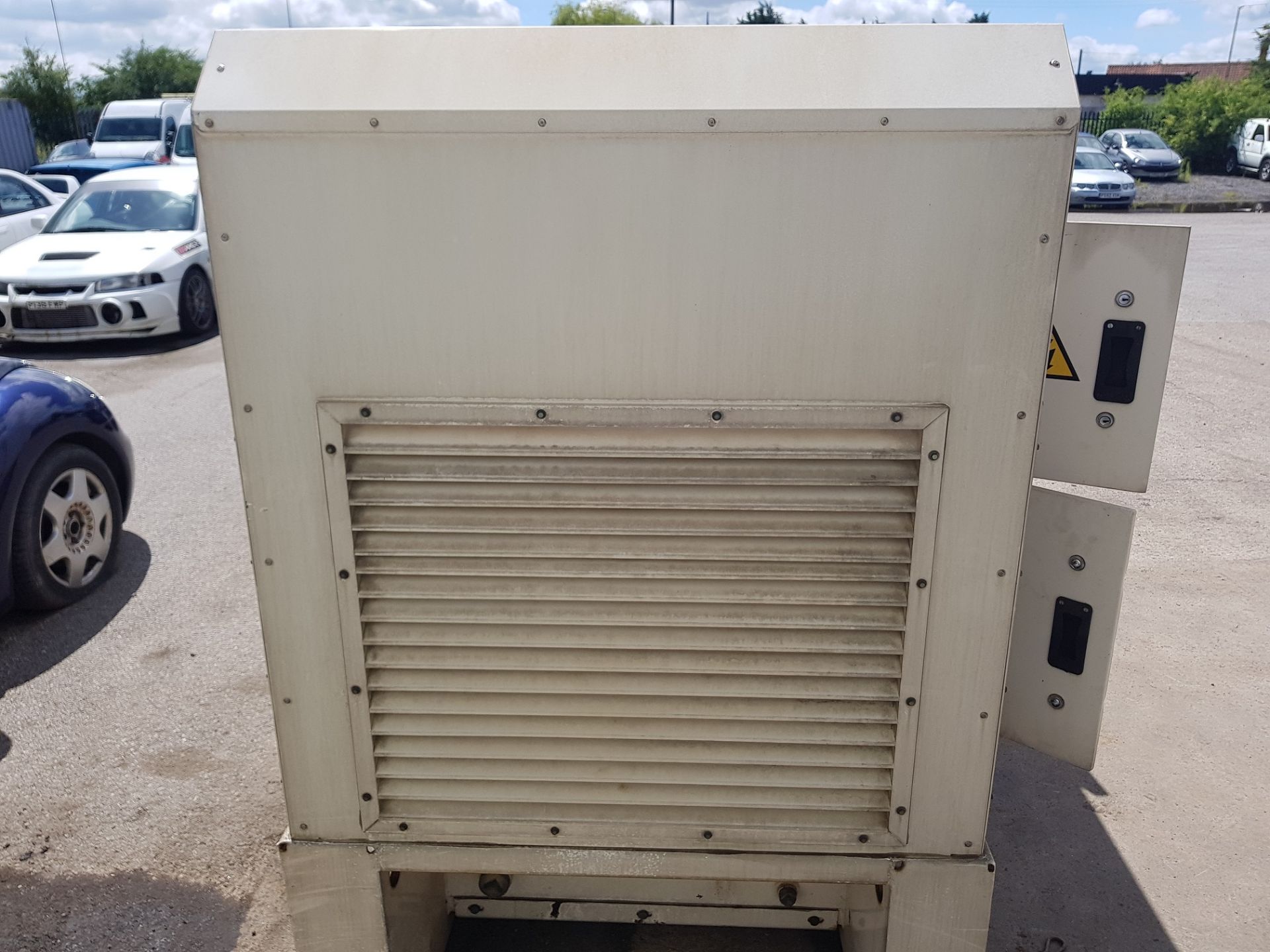 2000 FG WILSON 18 KVA super silent GENERATOR, MODEL: P18SP1 *PLUS VAT* - Image 5 of 15