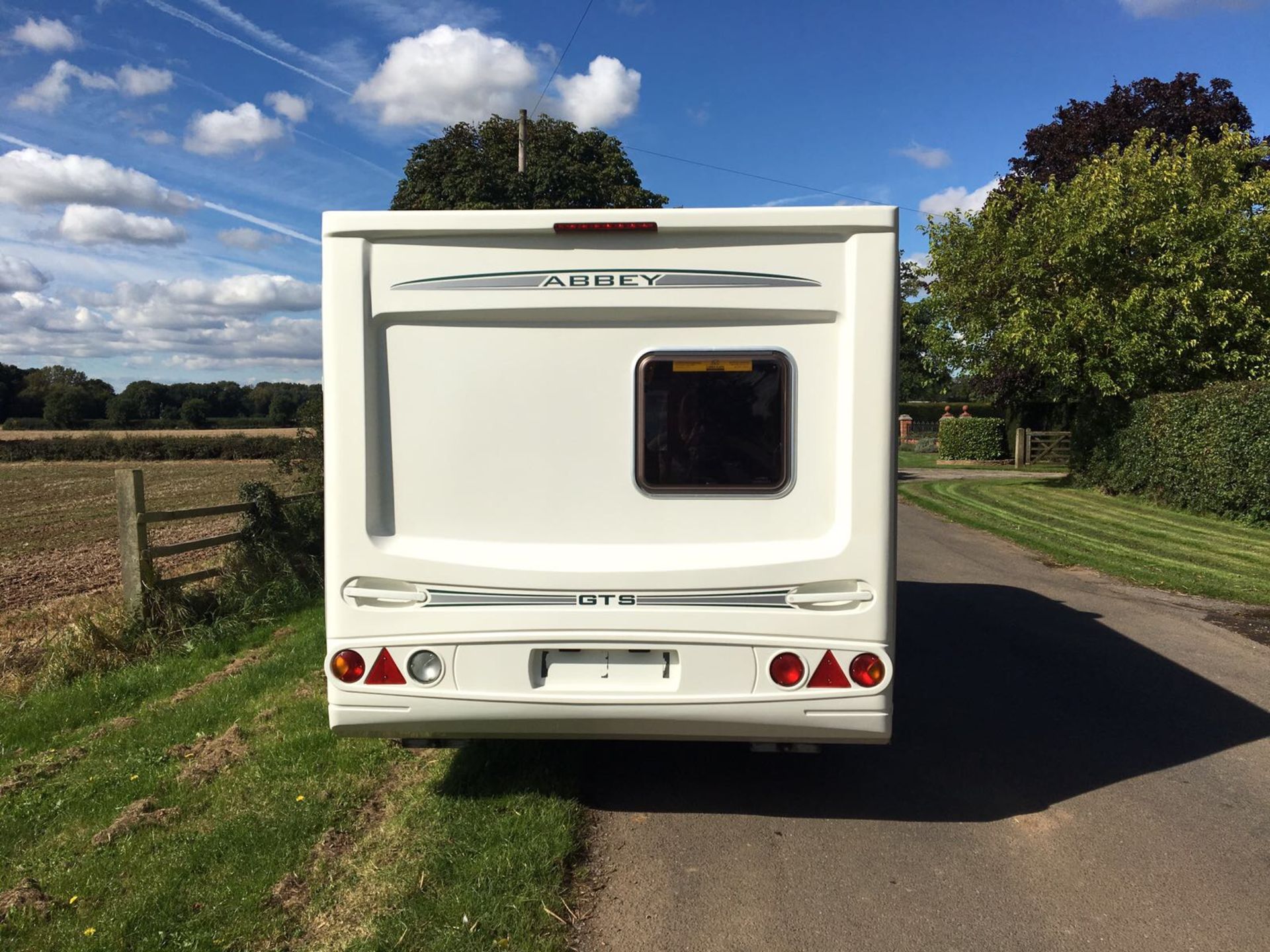 2005 ABBEY GTS VOGUE 417 3 BERTH SINGLE AXLE CARAVAN *NO VAT* - Image 4 of 16