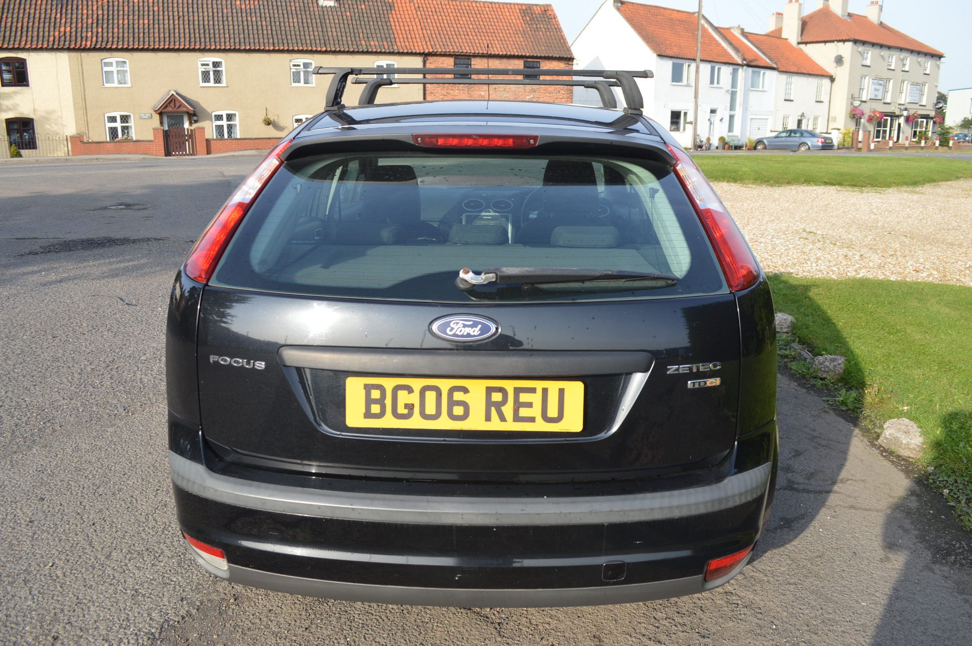 2006/06 REG FORD FOCUS ZETEC CLIMATE TDCI, 1.8 DIESEL *NO VAT* - Image 5 of 16