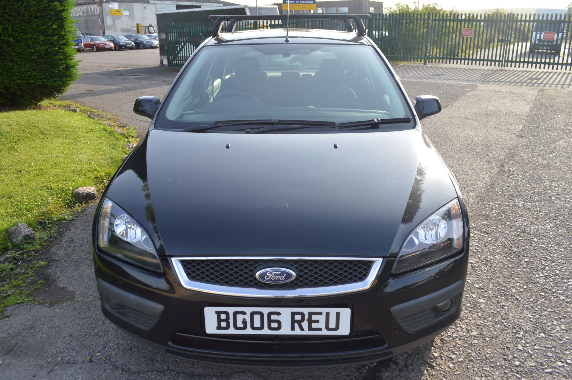 2006/06 REG FORD FOCUS ZETEC CLIMATE TDCI, 1.8 DIESEL *NO VAT* - Image 2 of 16