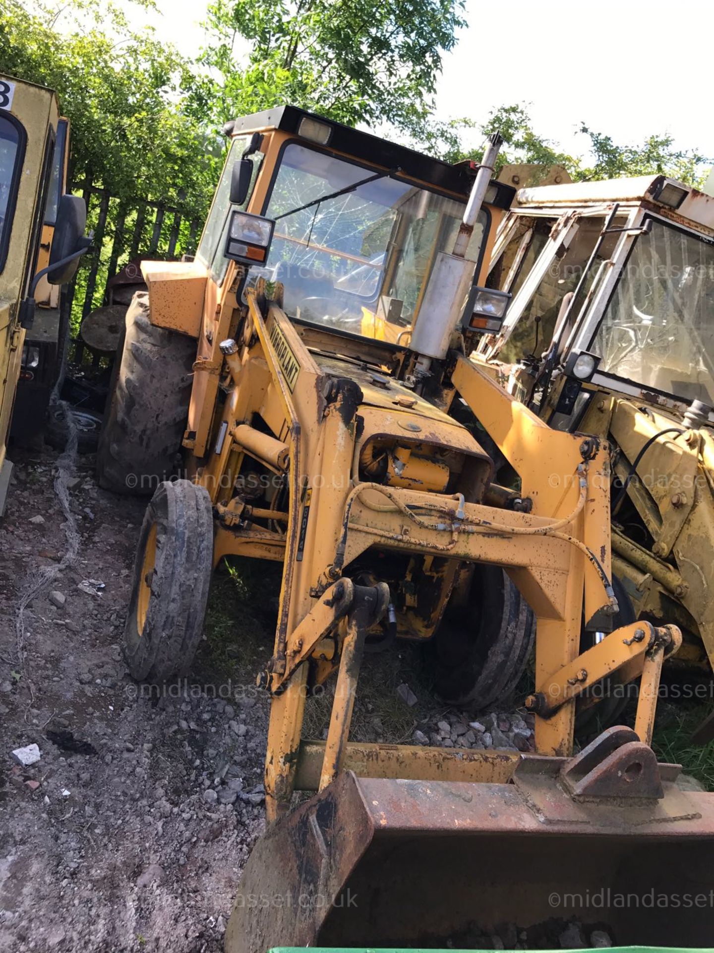 MASSEY FERGUSON MF30E INDUSTRIAL TRACTOR WITH FRONT LOADER AND COMPRESSOR