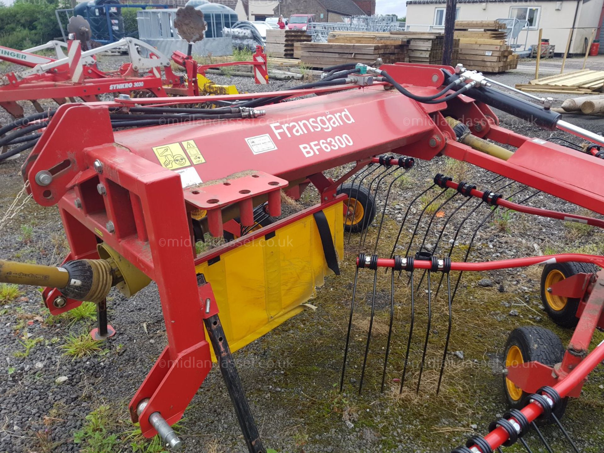 FRANSGARD BF6300 TWIN ROTOR MOUNTED RAKE - Image 6 of 9