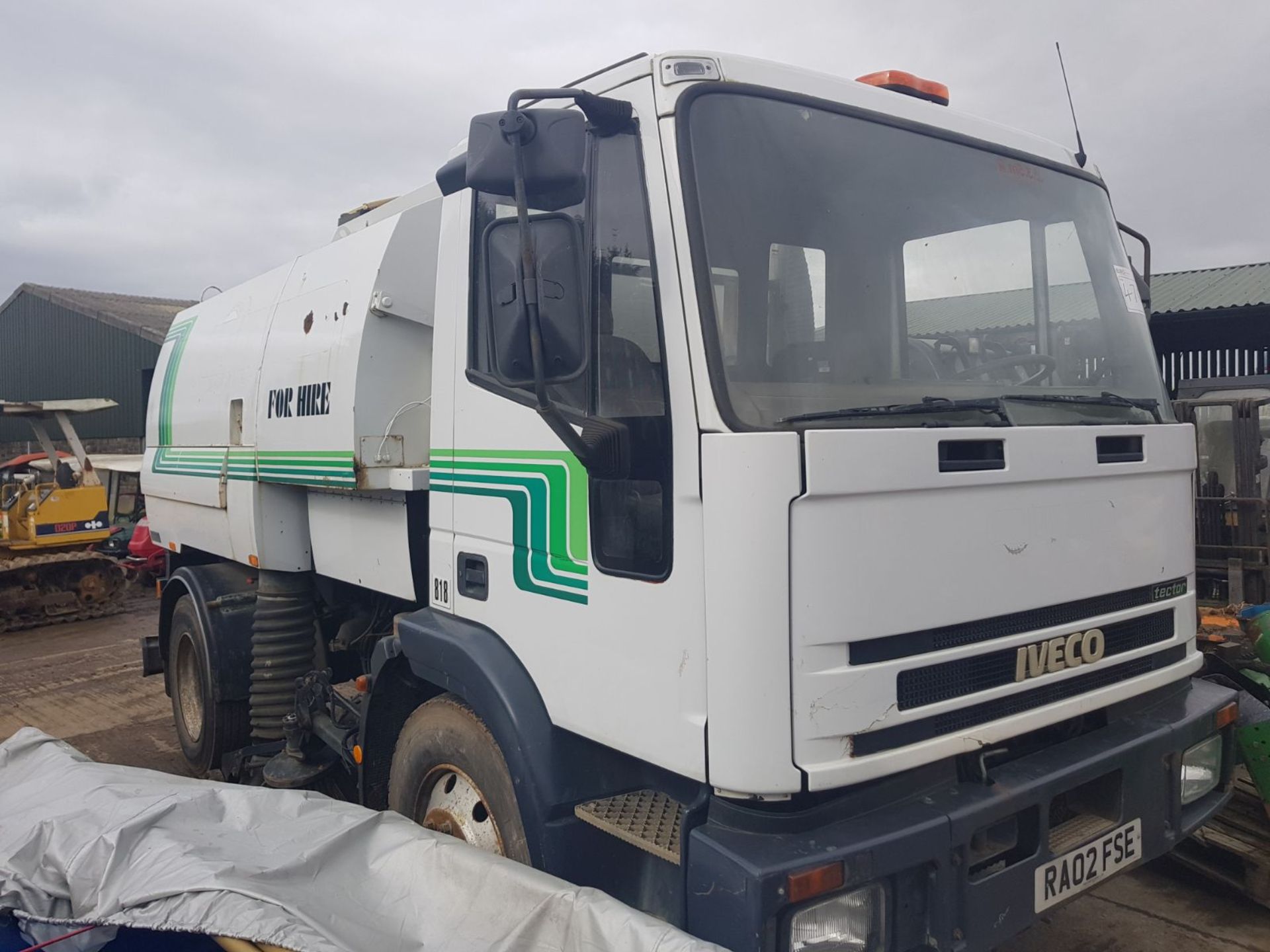 2002/02 REG IVECO-FORD CARGO TECTOR DIESEL ROAD SWEEPER, SHOWING 1 FORMER KEEPER *PLUS VAT*