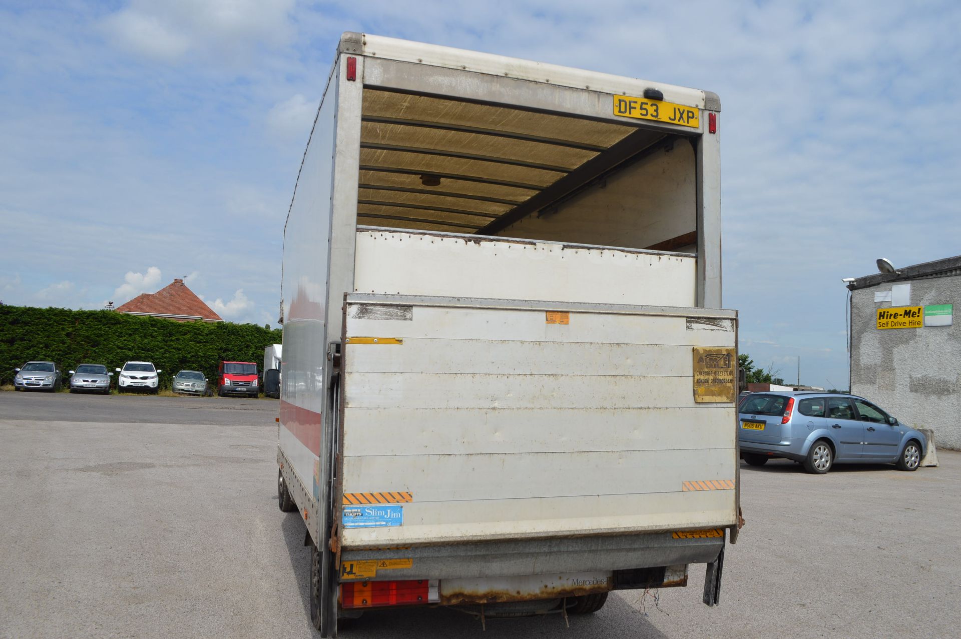 MERCEDES SPRINTER REAR BOX BODY / SHELL - WITH TAIL LIFT *NO VAT* - Image 8 of 12