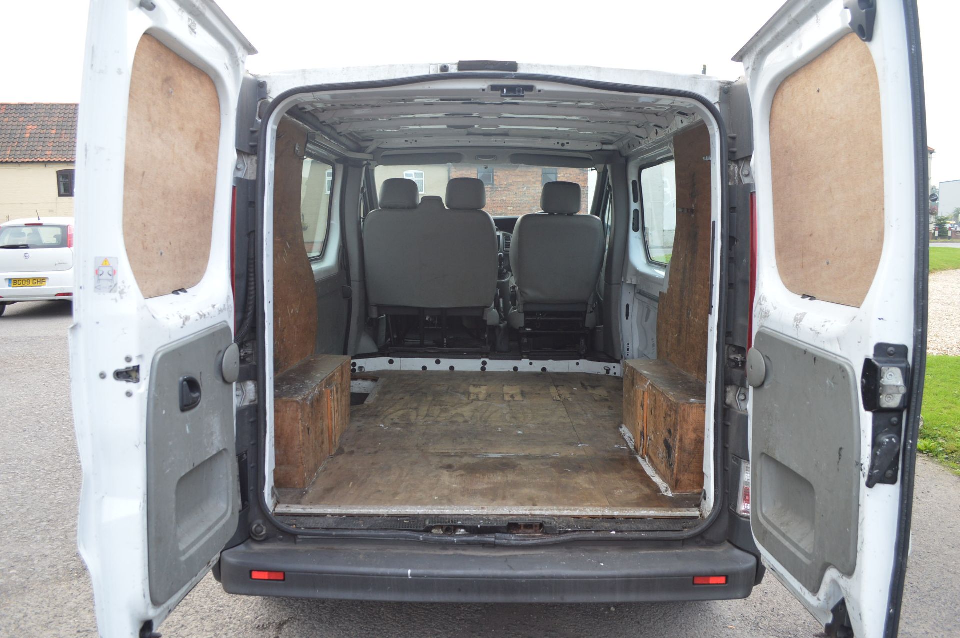 2007/56 REG VAUXHALL VIVARO 2700 CDTI SWB, SHOWING 2 FORMER KEEPERS *PLUS VAT* - Image 7 of 14