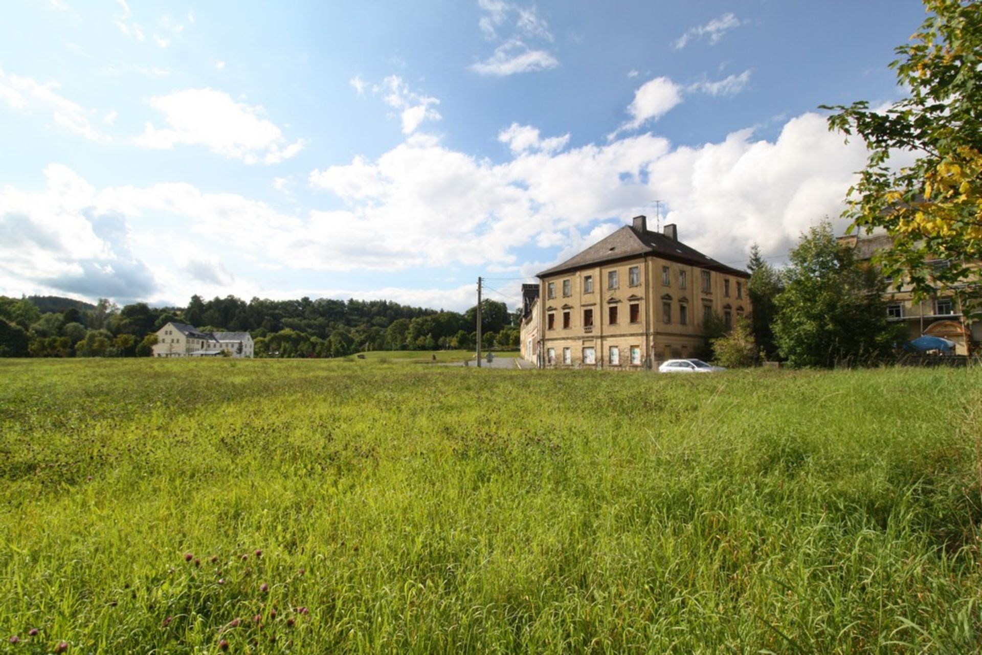 TWO FREEHOLD APARTMENT BLOCKS IN HIRSCHBERG, GERMANY JUST 14 DAYS AND YOU'RE IN ! - Image 4 of 70