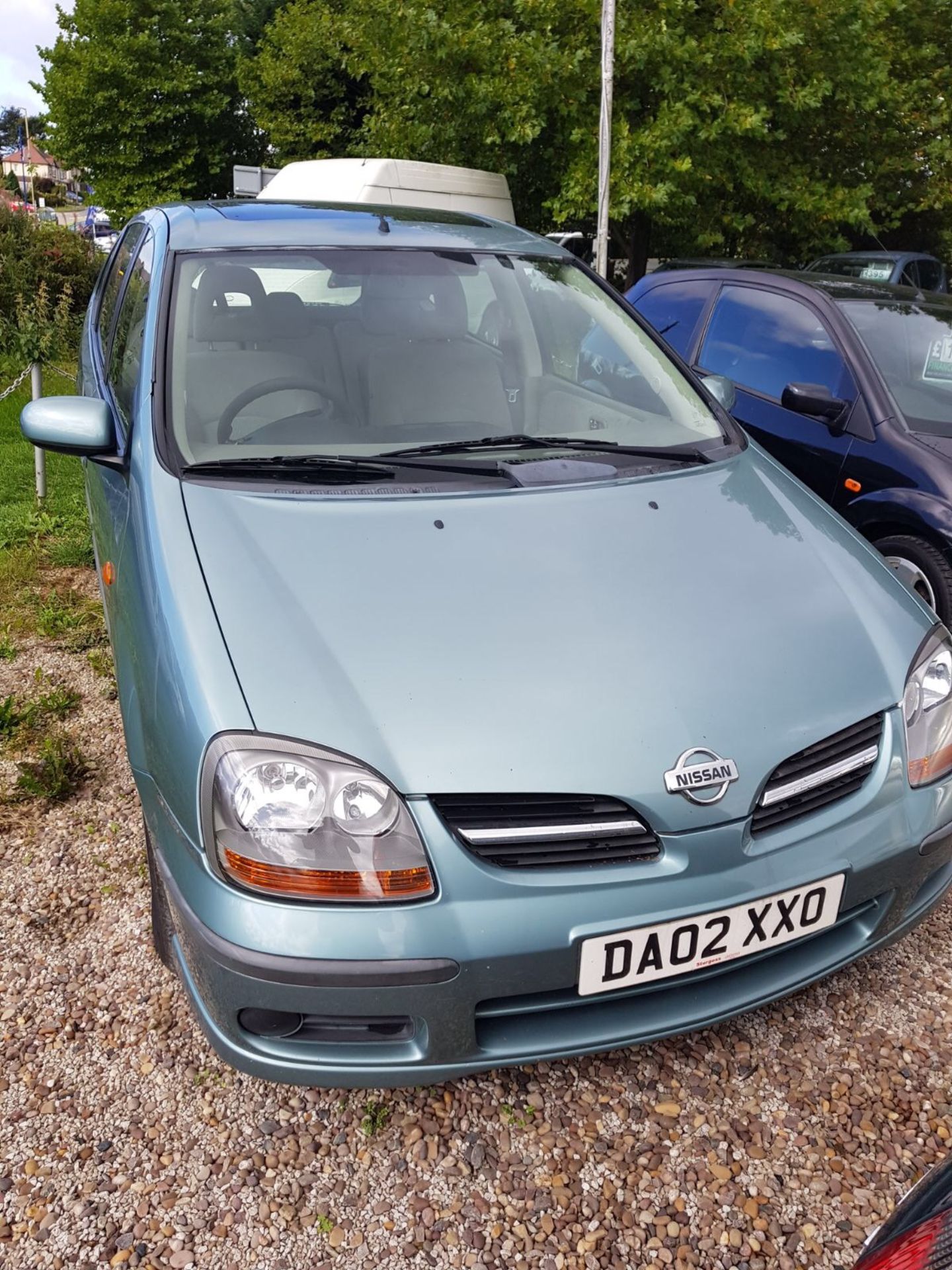 2002/02 REG NISSAN ALMERA TINO SE GREEN, SHOWING 1 FORMER KEEPER *NO VAT* - Image 2 of 11