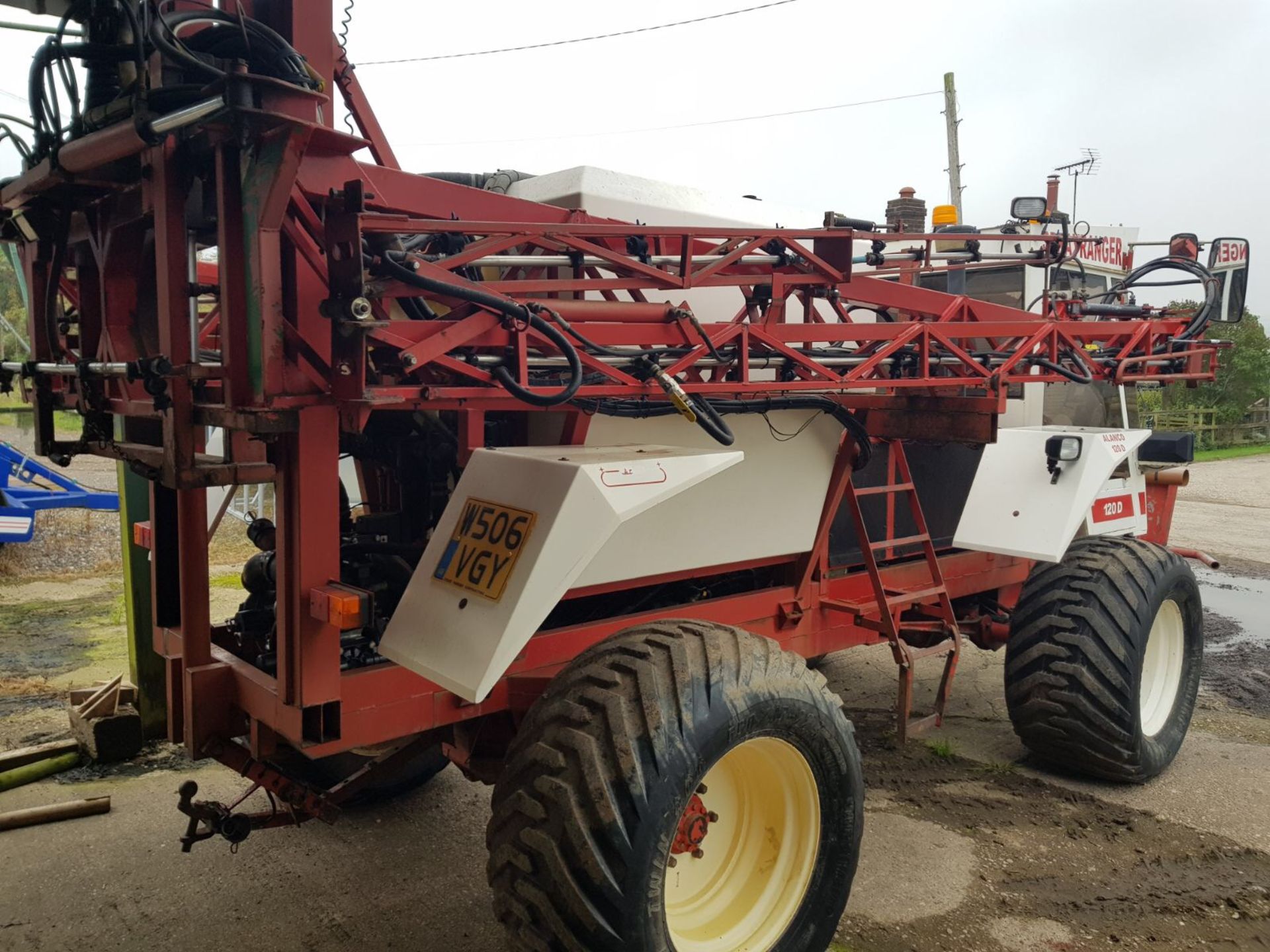 2000/W REG ALANCO SPRAYRANGER CROP SPRAYER 24M. ENGINE SERVICE HISTORY PRESENT *PLUS VAT* - Image 8 of 20