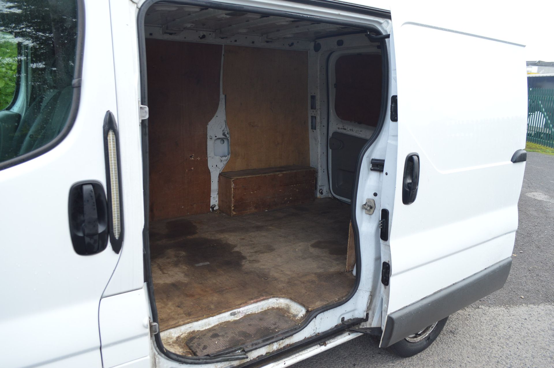 2008/58 REG VAUXHALL VIVARO 2700 CDTI SWB PANEL VAN *PLUS VAT* - Image 8 of 15