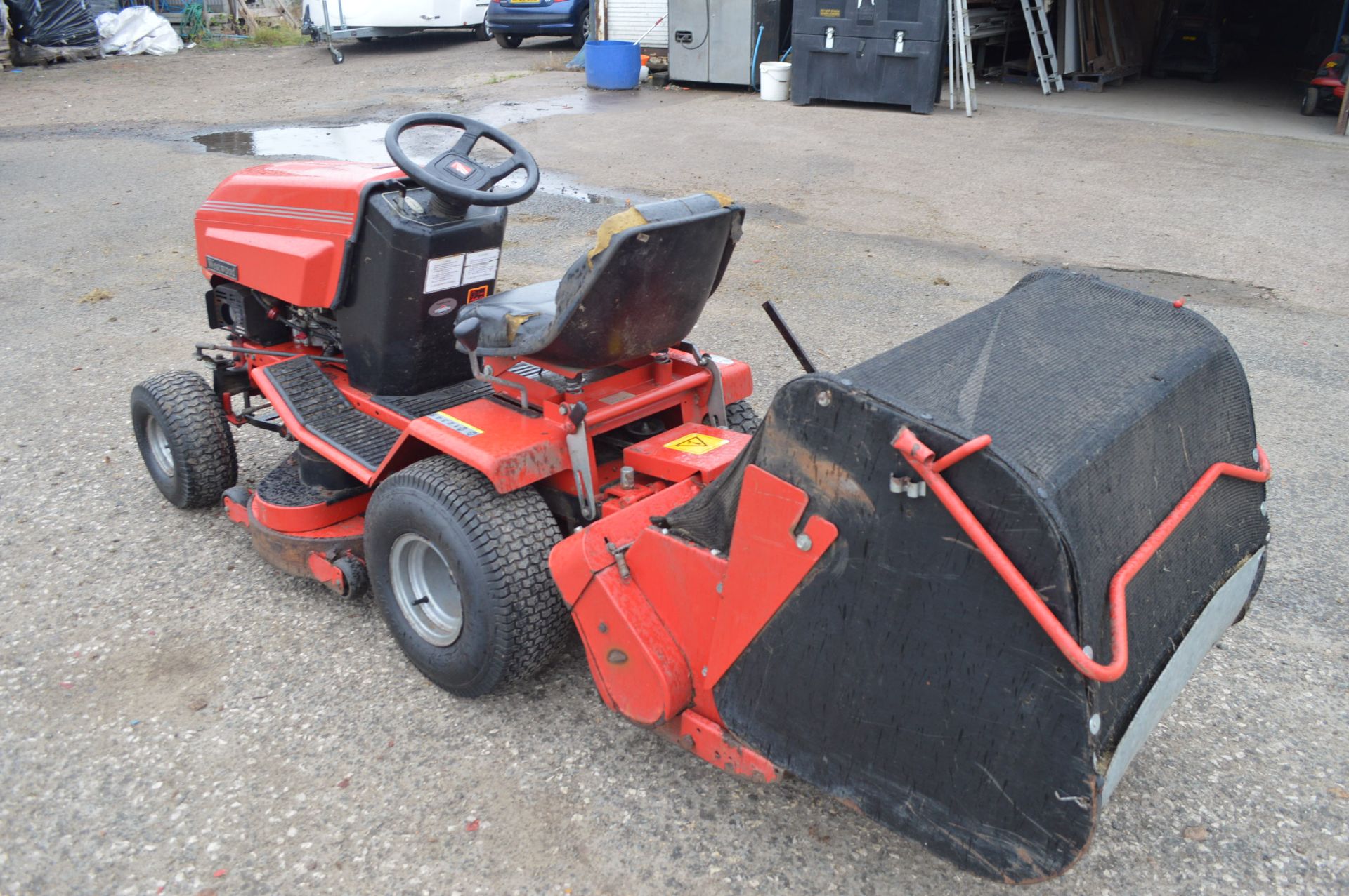 1999 WESTWOOD S1300 RIDE ON LAWN MOWER *NO VAT* - Image 4 of 10