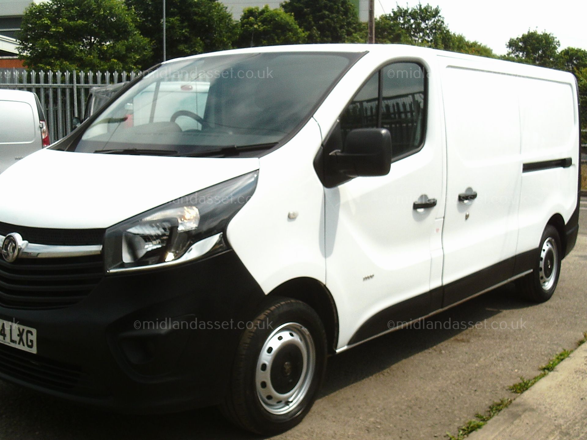 2015/64 REG VAUXHALL VIVARO 2900 CDTI PANEL VAN ONE OWNER - Image 5 of 11