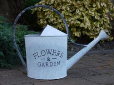 TRADITIONAL GALVANISED WATERING CAN