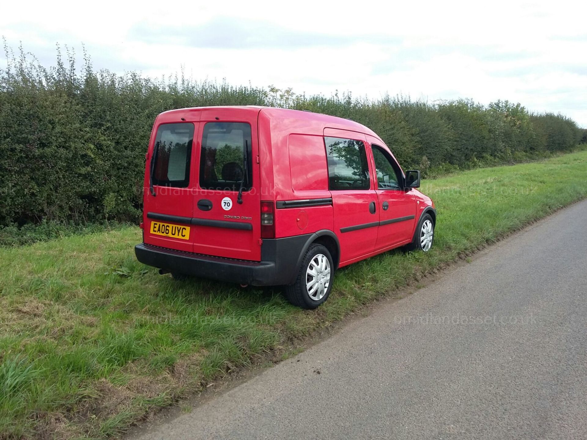 2006/06 REG VAUXHALL COMBO CREW 1900 CDTI CAR DERIVED VAN - Image 4 of 8