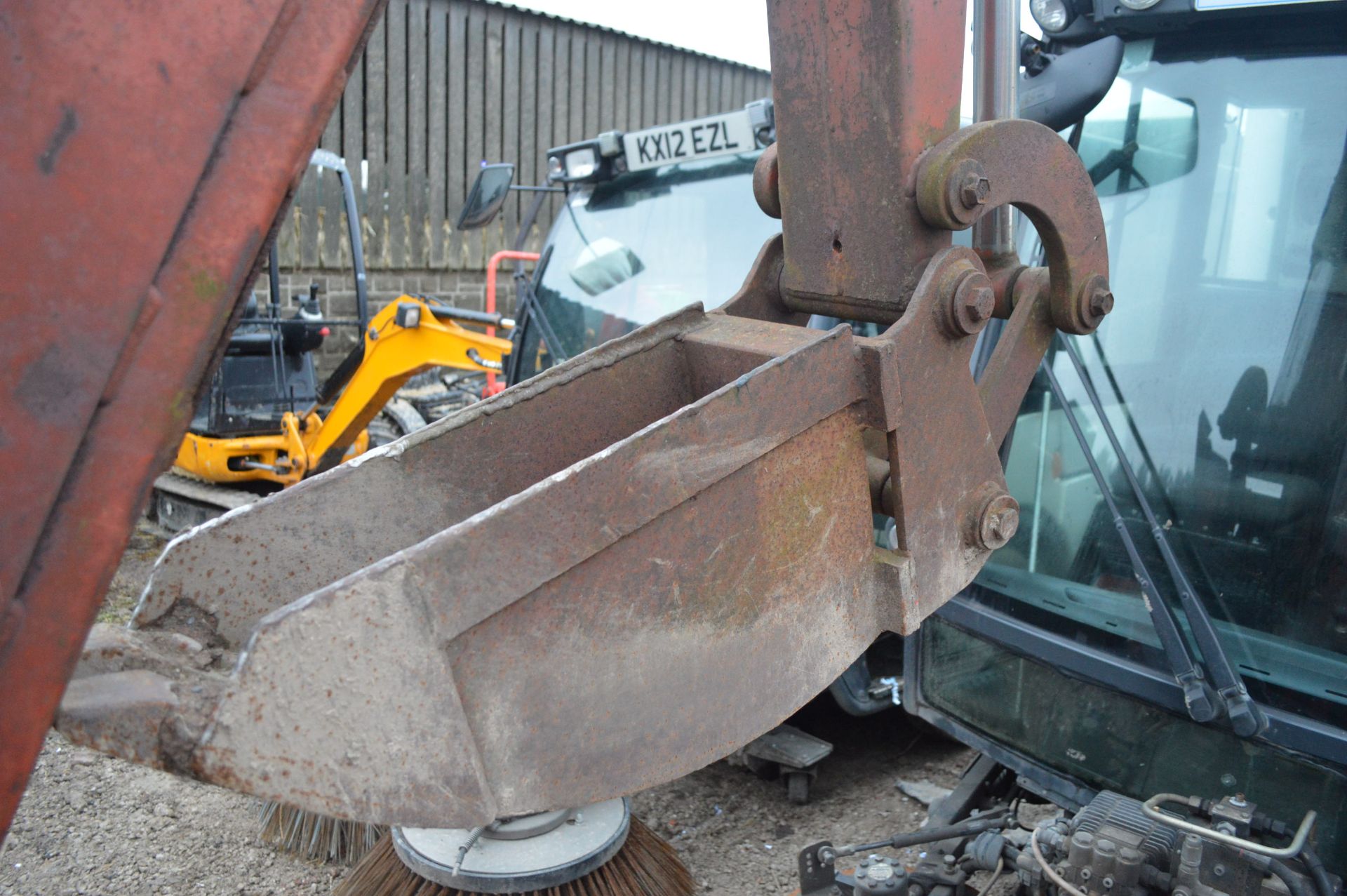 DS - DITCHWITCH 7510 DIESEL WITH BACK ACTOR *PLUS VAT*   BACK ACTOR TRENCHER MOLE PLOUGH  ALL - Image 4 of 14