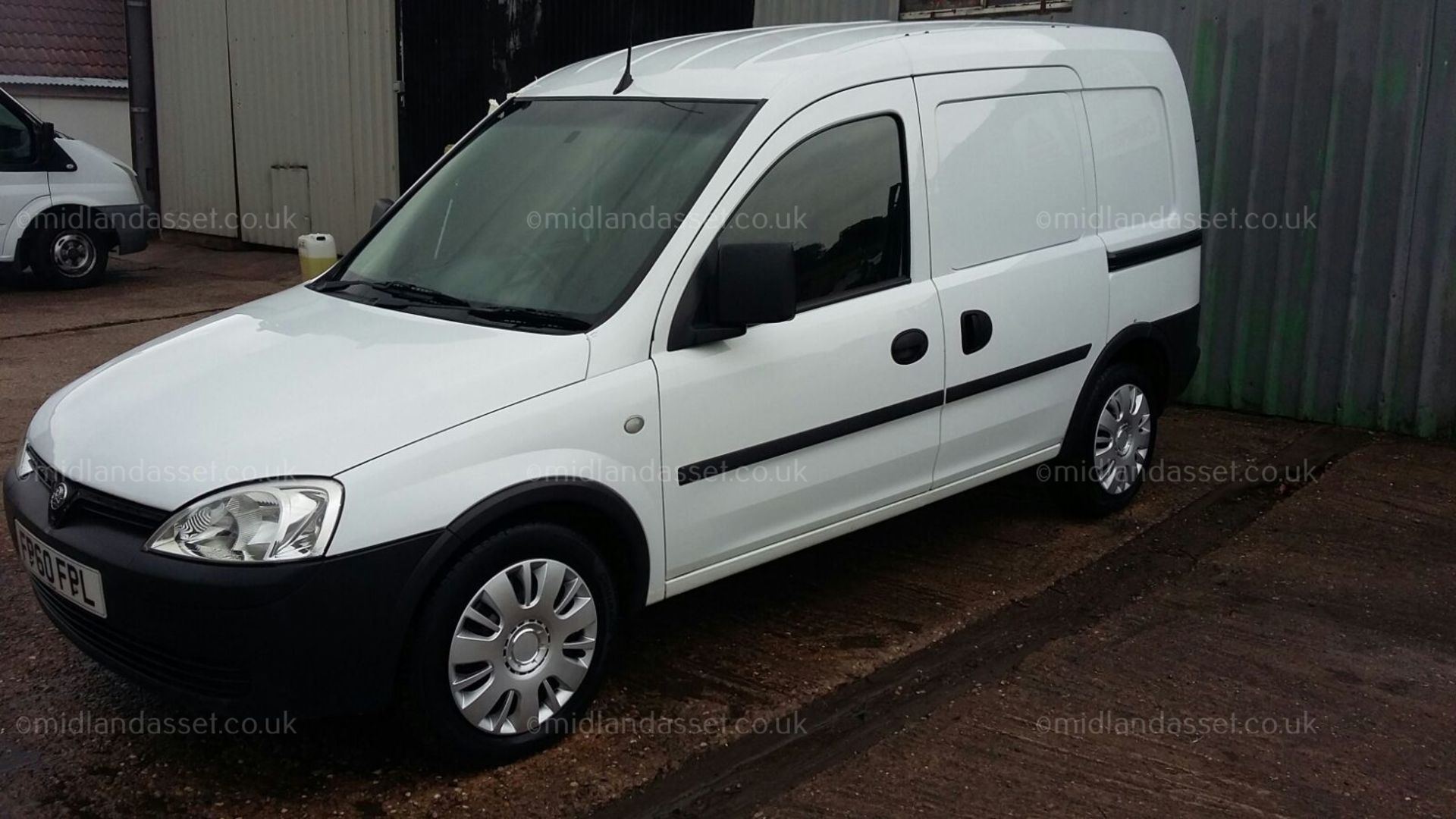 2010/60 REG VAUXHALL COMBO 2000 CDTI 16V CAR DERIVED VAN ONE OWNER - Image 2 of 8