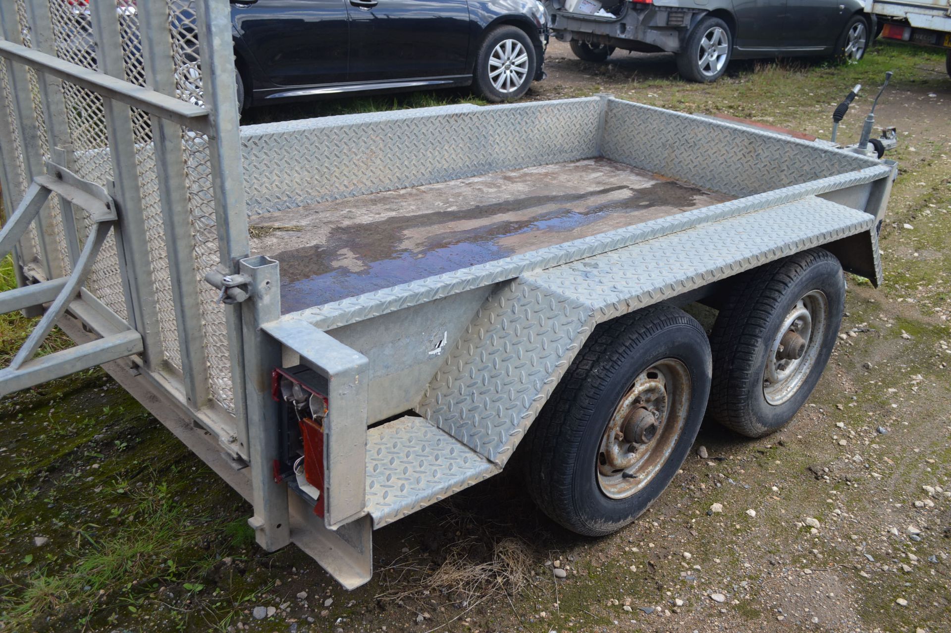 INDESPENSION CHALLENGER TRIPLE LOCK TWIN AXLE 2.6T TRAILER - Image 8 of 9