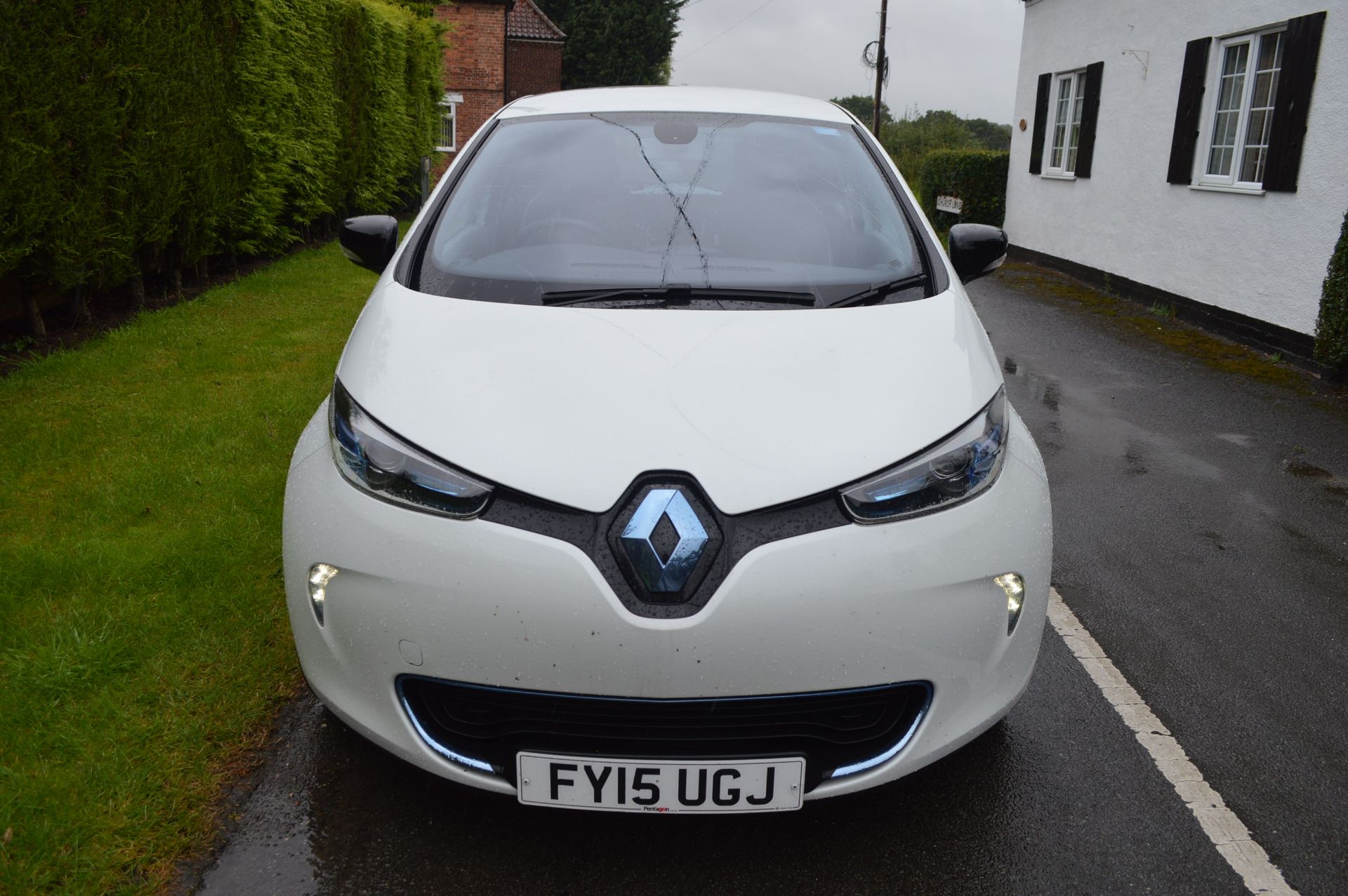 2015/15 REG RENAULT ZOE I-DYNAMIQUE INTENSE AUTOMATIC 5DR WITH SAT NAV - ELECTRIC, SHOWING 1 KEEPER - Image 2 of 20