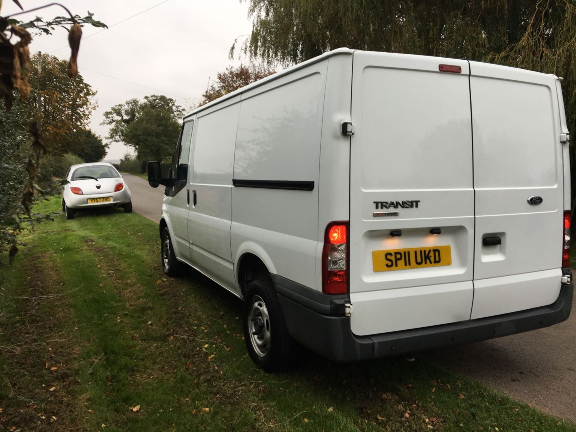 2011/11 REG FORD TRANSIT 85 T260M FWD, SHOWING 2 FORMER KEEPERS, WILL COME WITH 12 MONTH MOT*NO VAT* - Image 5 of 10