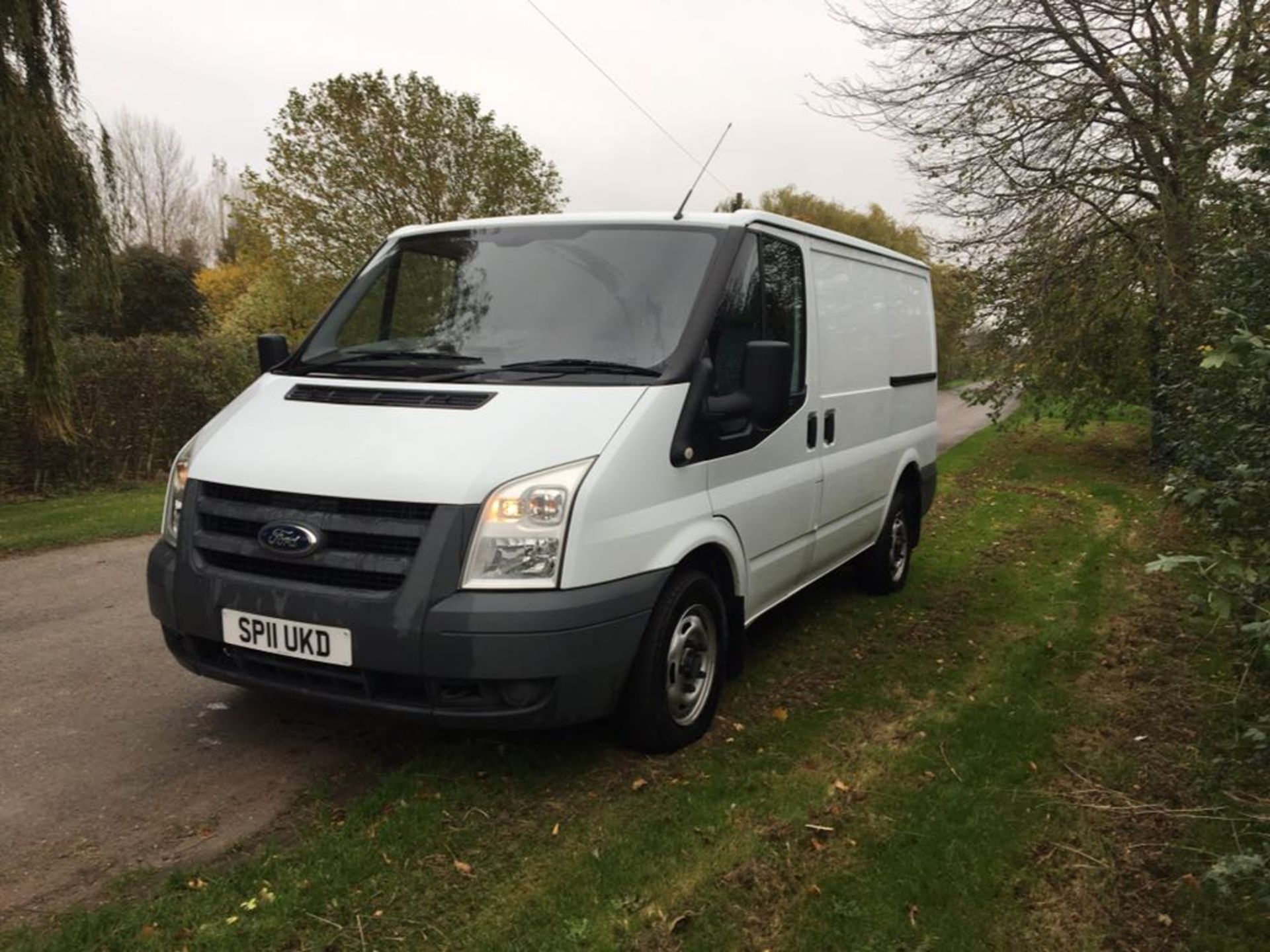 2011/11 REG FORD TRANSIT 85 T260M FWD, SHOWING 2 FORMER KEEPERS, WILL COME WITH 12 MONTH MOT*NO VAT* - Image 4 of 10