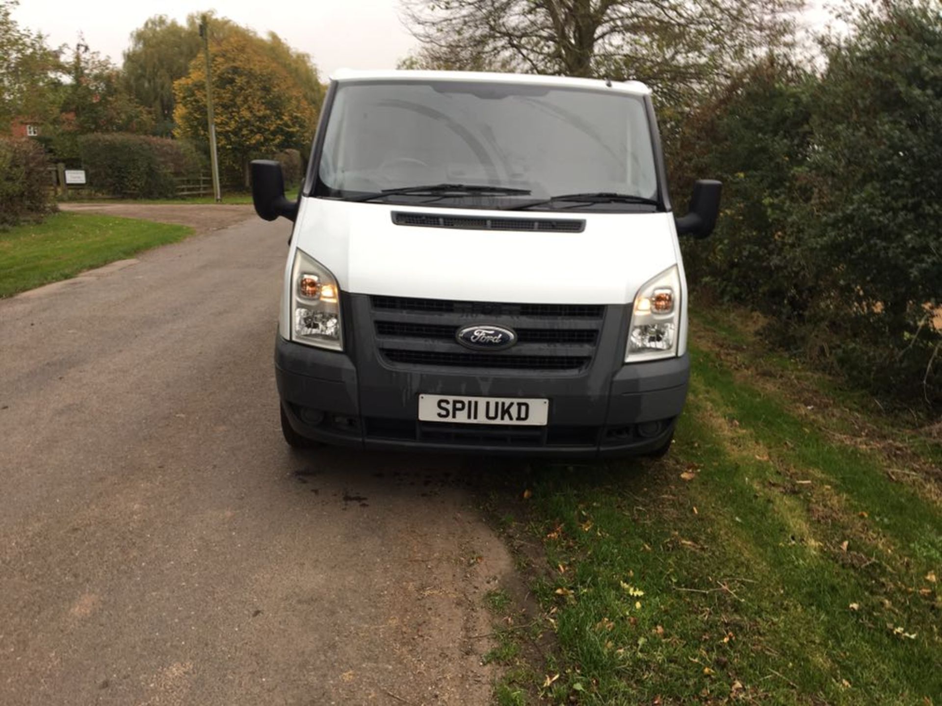 2011/11 REG FORD TRANSIT 85 T260M FWD, SHOWING 2 FORMER KEEPERS, WILL COME WITH 12 MONTH MOT*NO VAT* - Image 2 of 10