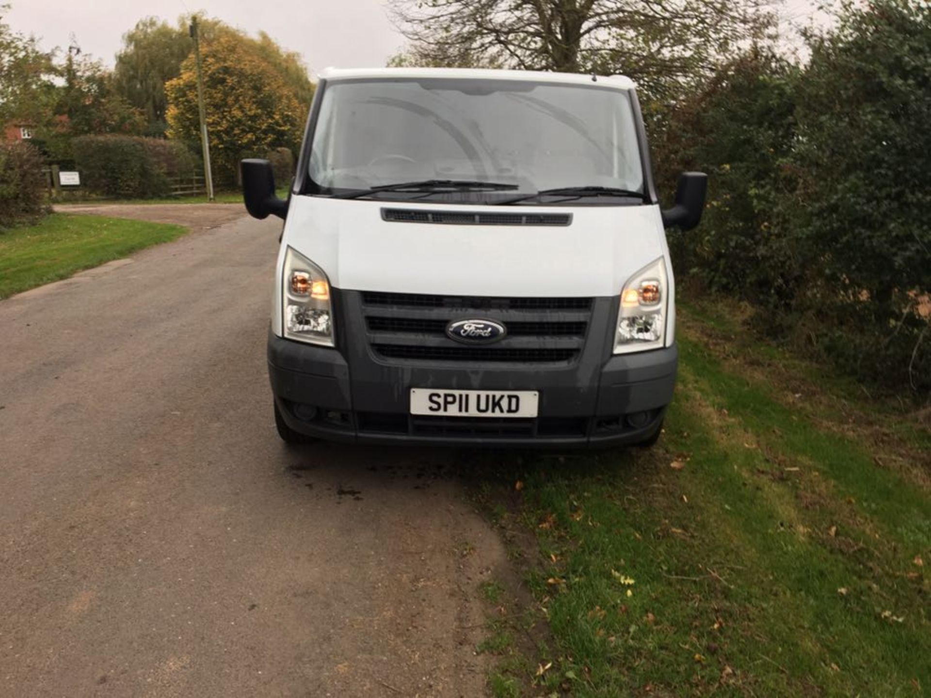 2011/11 REG FORD TRANSIT 85 T260M FWD, SHOWING 2 FORMER KEEPERS, WILL COME WITH 12 MONTH MOT*NO VAT* - Image 3 of 10