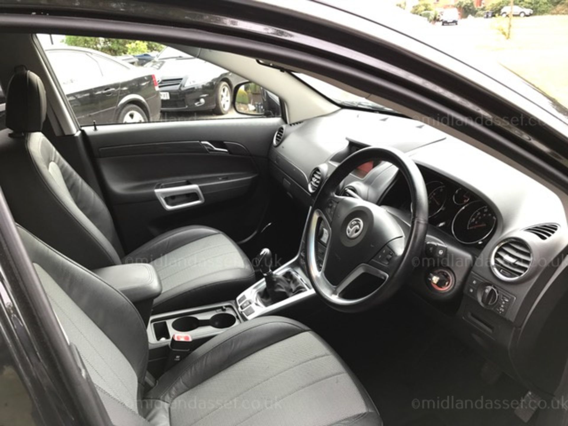 2015/15 REG VAUXHALL ANTARA EXCLUSIVE 2.2 CDTI ONE FORMER KEEPER FULL SERVICE HISTORY - Image 6 of 9