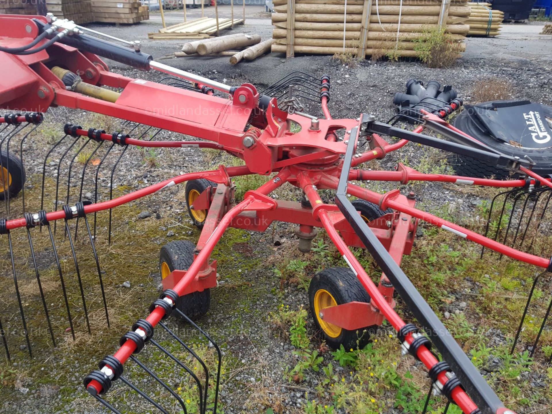 FRANSGARD BF6300 TWIN ROTOR MOUNTED RAKE - Image 5 of 9