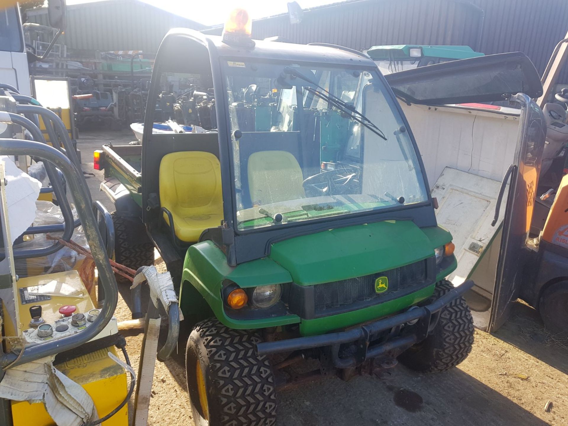 2009/09 REG GREEN JOHN DEERE BUGGY, SHOWING 1 FORMER KEEPER *PLUS VAT*