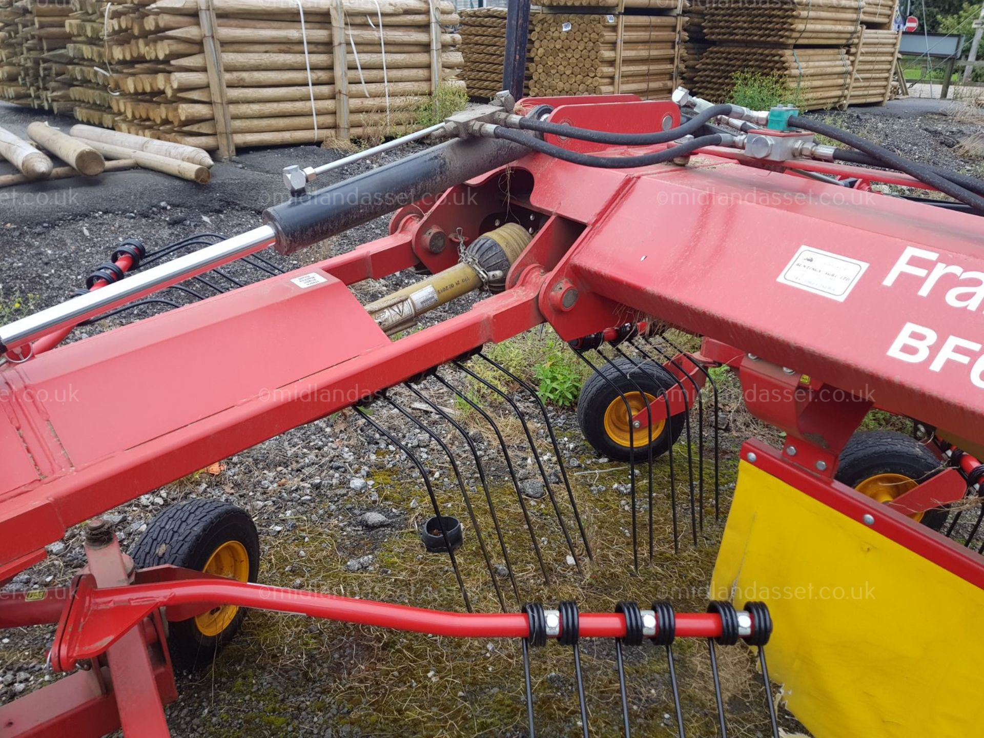 FRANSGARD BF6300 TWIN ROTOR MOUNTED RAKE - Image 8 of 9