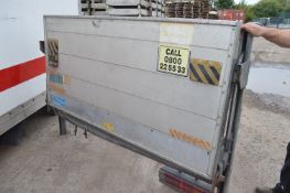 500KG MAX CAPACITY TAIL LIFT - IN WORKING ORDER, NO RESERVE *NO VAT*