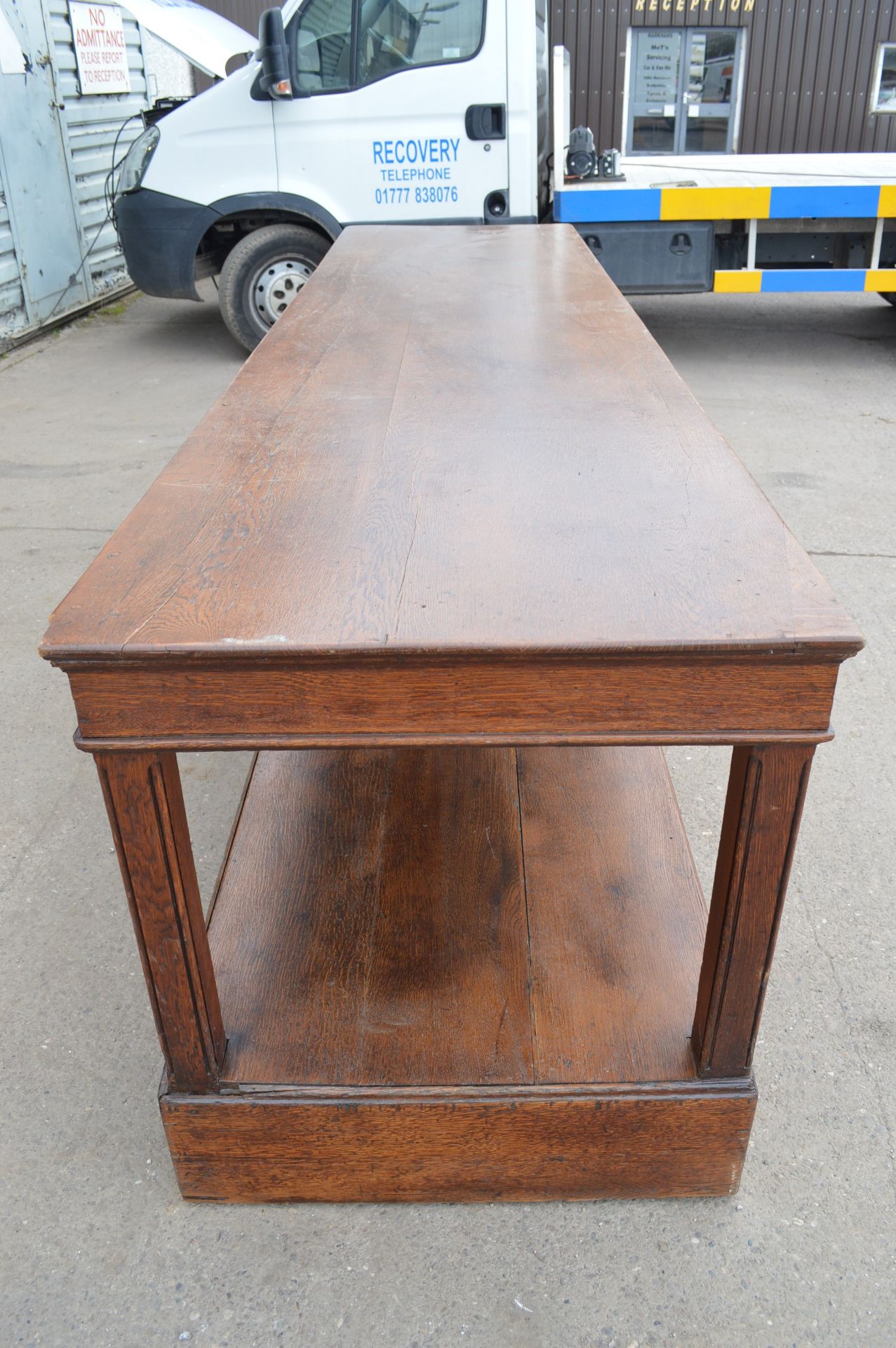 SOLID OAK TAILORING WORK BENCH, IDEAL FOR DINING ROOM TABLES ETC. *NO VAT* - Image 2 of 10