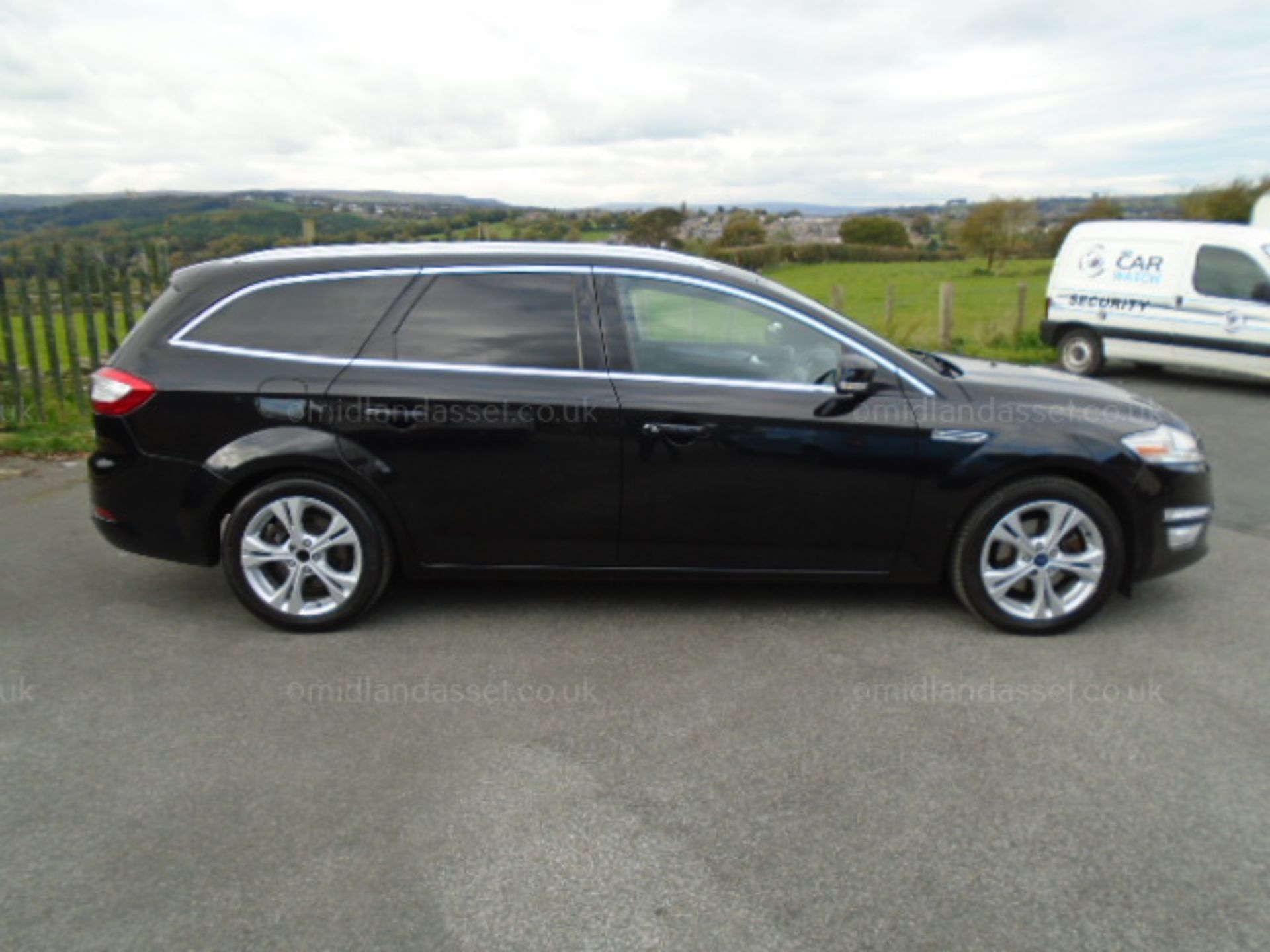 2013/63 REG FORD MONDEO TITANIUM X B-S EDITION ESTATE ONE FORMER KEEPER FULL SERVICE HISTORY - Image 2 of 15