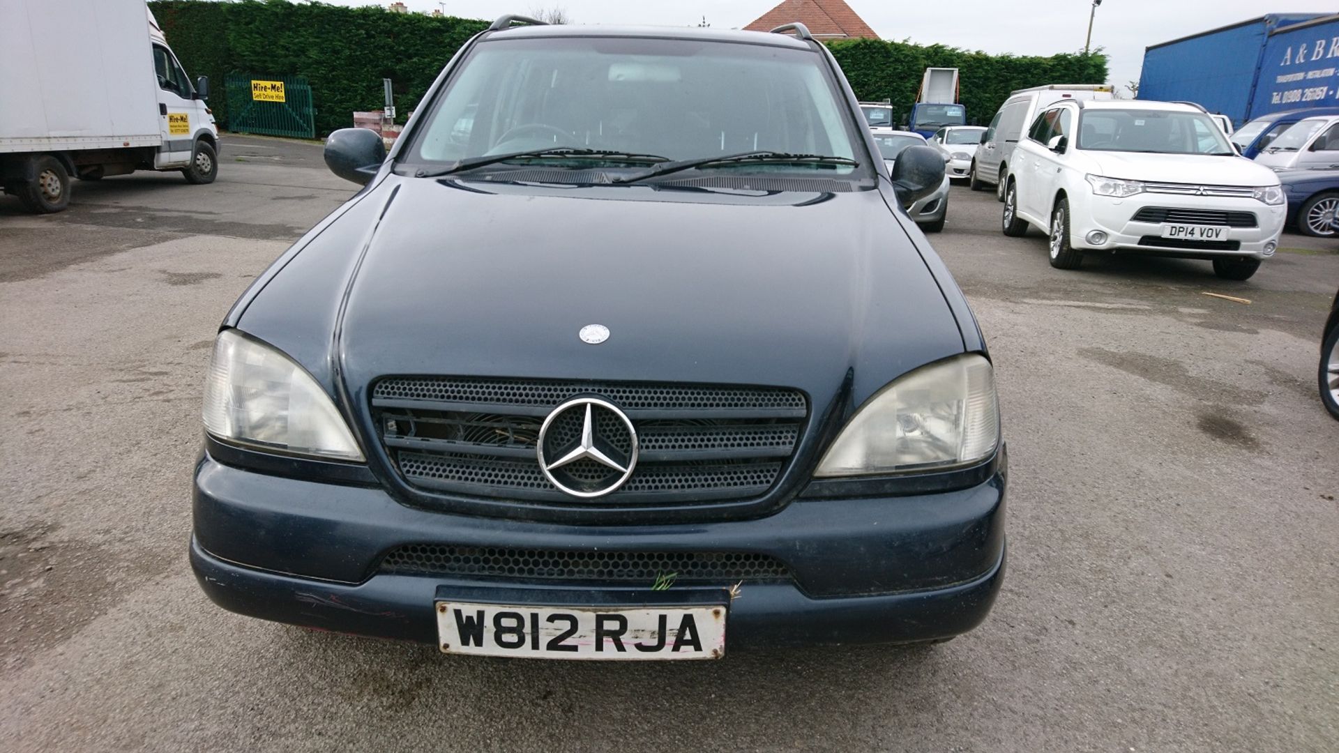 2000/W REG MERCEDES ML 430 PETROL, SHOWING 3 FORMER KEEPERS *NO VAT* - Image 2 of 11