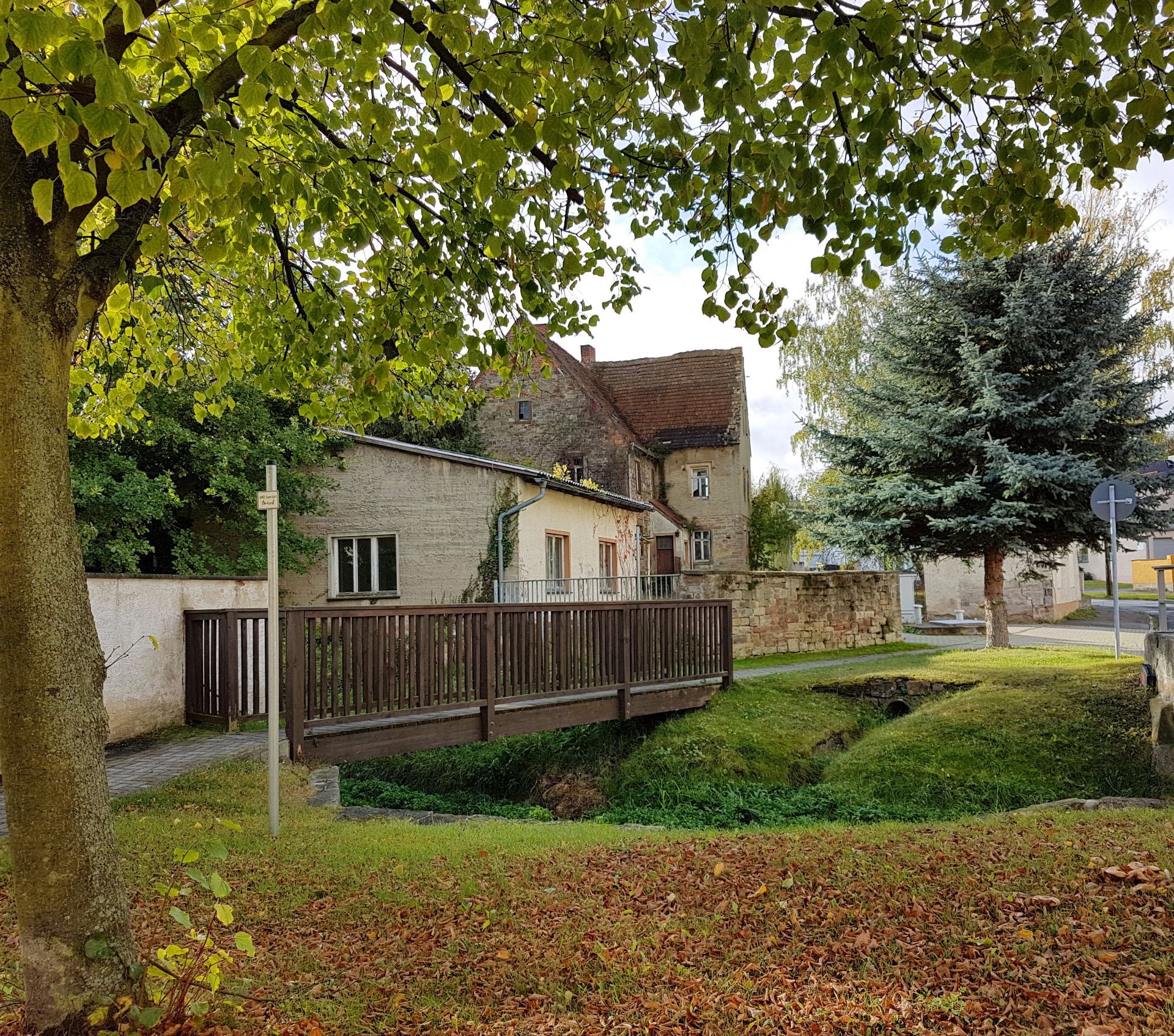 LARGE MANSION AND 1,186 SQM OF LAND IN QUERFURT, GERMANY - Image 59 of 63