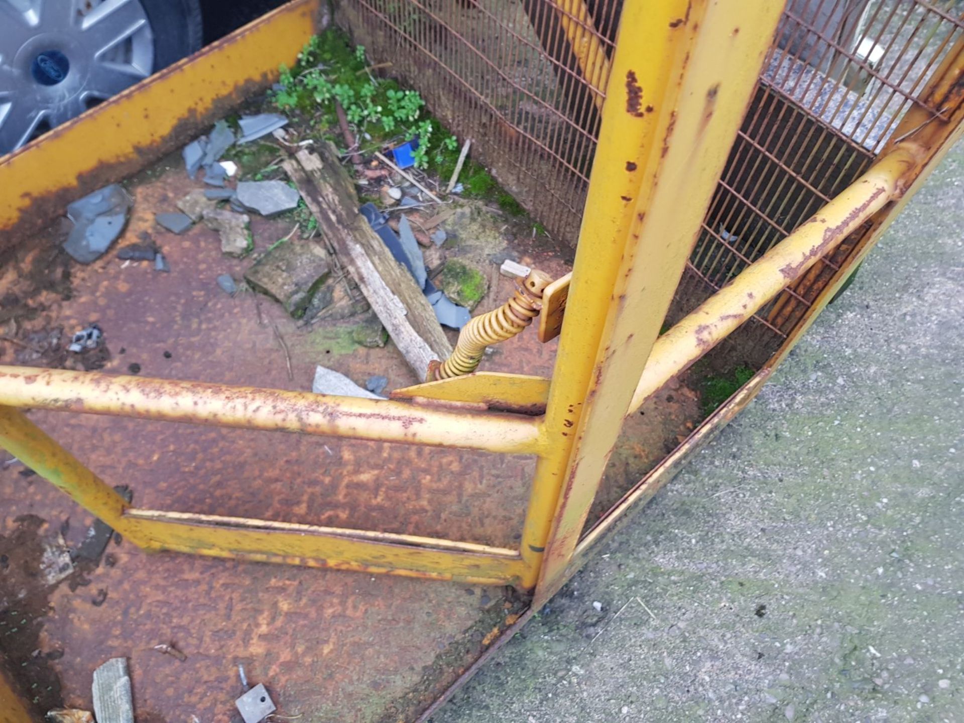 MAN CAGE, USED CONDITION *NO VAT* - Image 2 of 5
