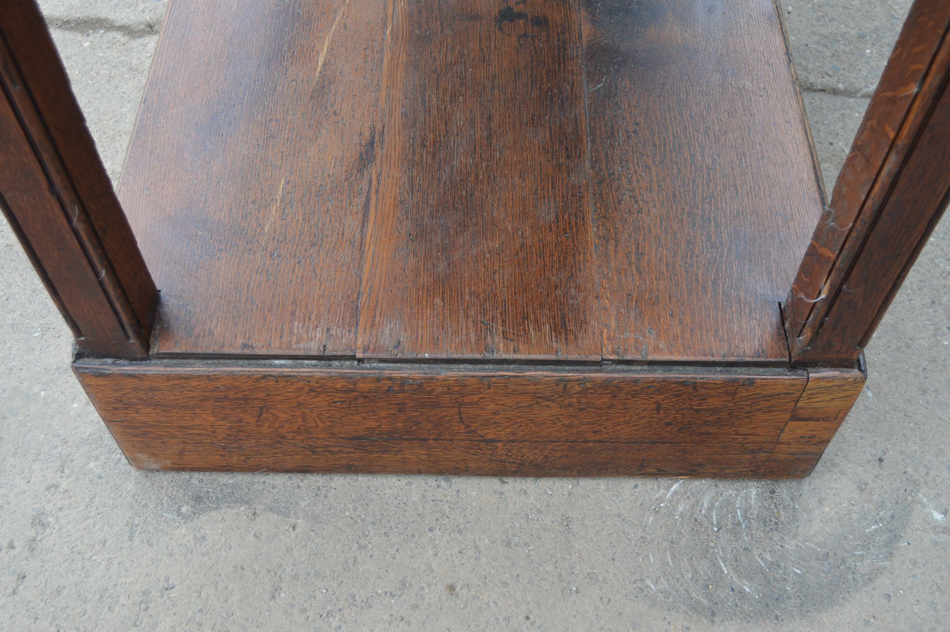 SOLID OAK TAILORING WORK BENCH, IDEAL FOR DINING ROOM TABLES ETC. *NO VAT* - Image 6 of 10