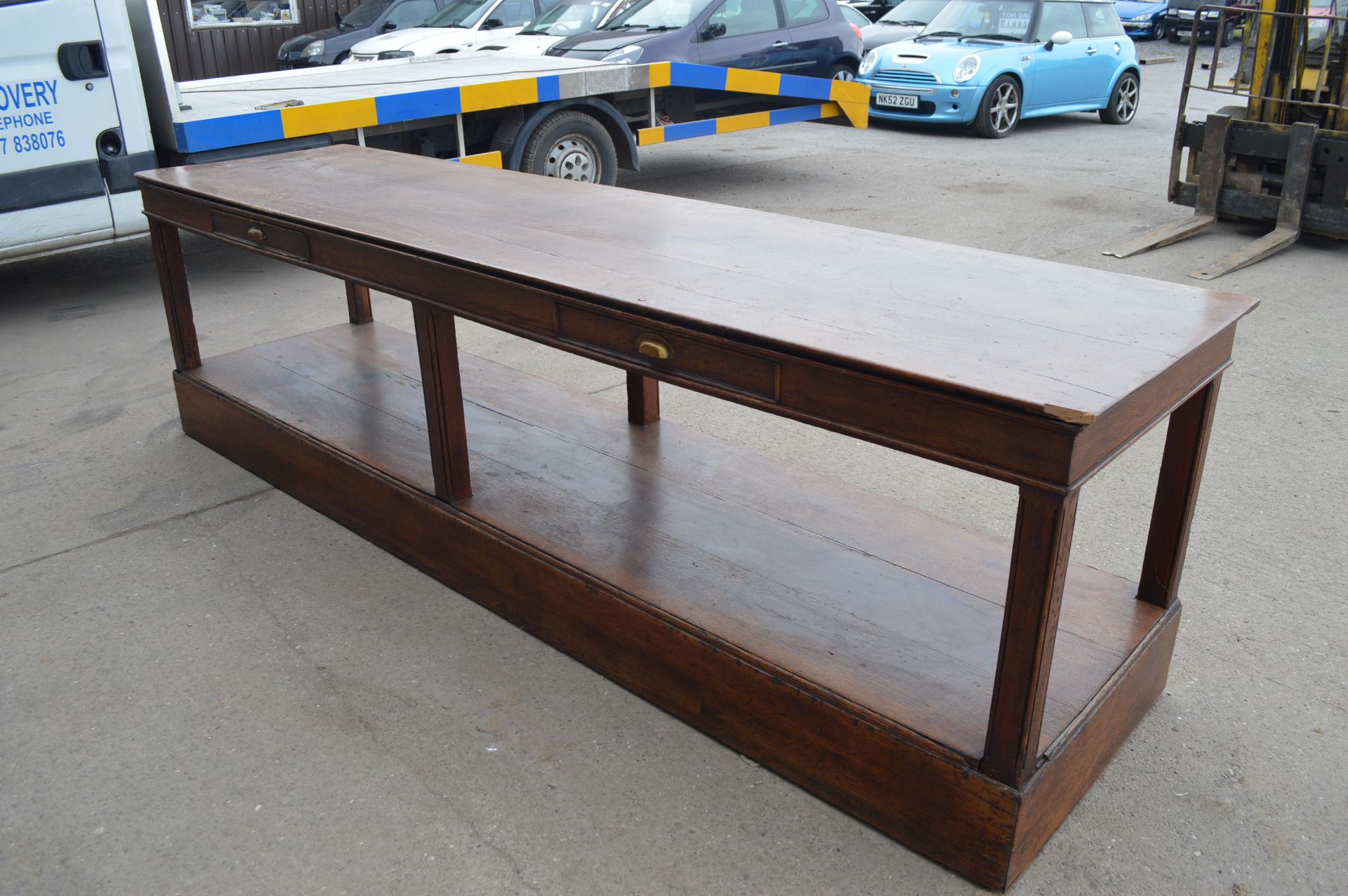 SOLID OAK TAILORING WORK BENCH, IDEAL FOR DINING ROOM TABLES ETC. *NO VAT*