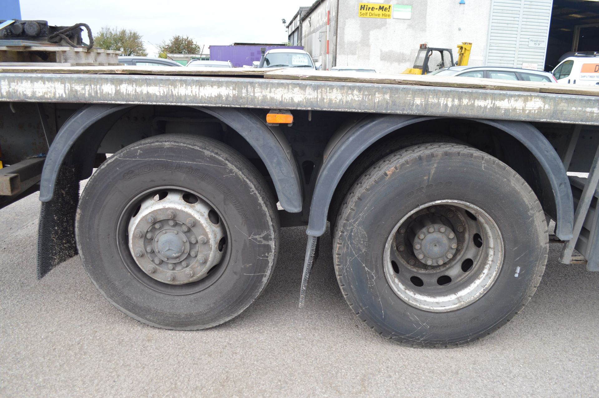 2003/53 REG MERCEDES ATEGO 26 TONNE FLAT BED RIGID LORRY WITH 2.5 TONNE MOFFETT *PLUS VAT* - Image 7 of 20