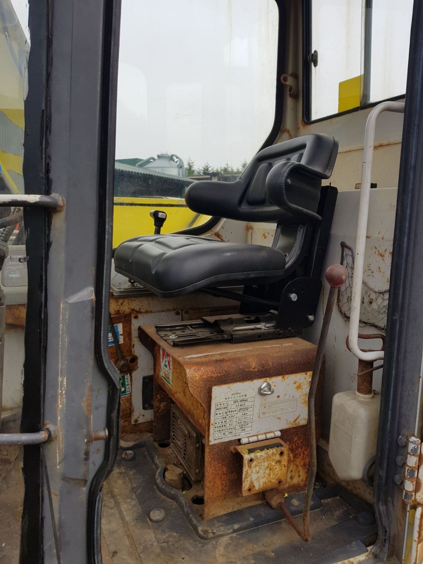 SUMITOMO SH75U TRACKED EXCAVATOR, STARTS AND RUNS *PLUS VAT* - Image 7 of 10