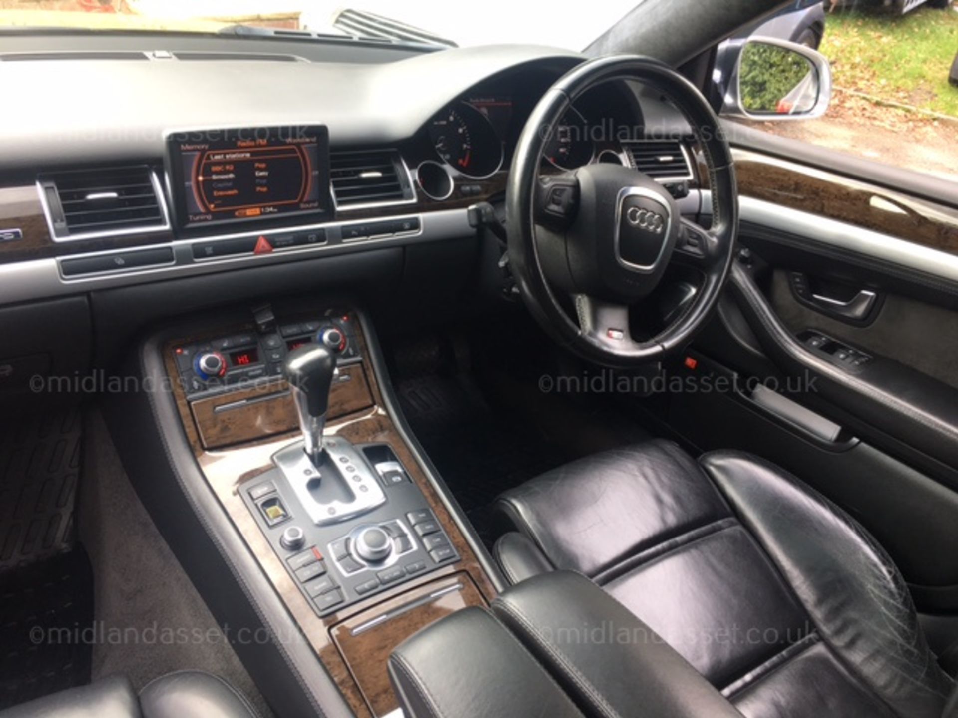 2006/56 REG AUDI S8 500 BHP V10 FULL SERVICE HISTORY - Image 13 of 14