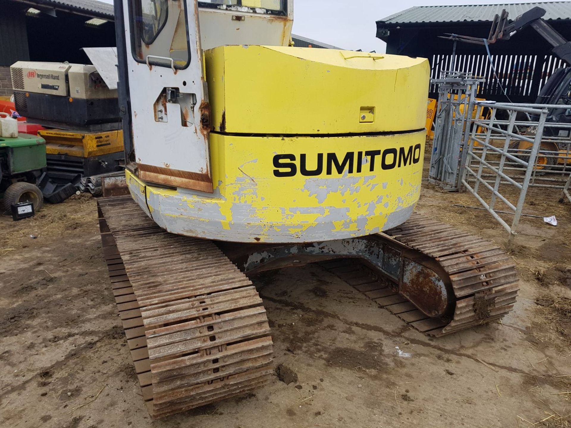 SUMITOMO SH75U TRACKED EXCAVATOR, STARTS AND RUNS *PLUS VAT* - Image 5 of 10