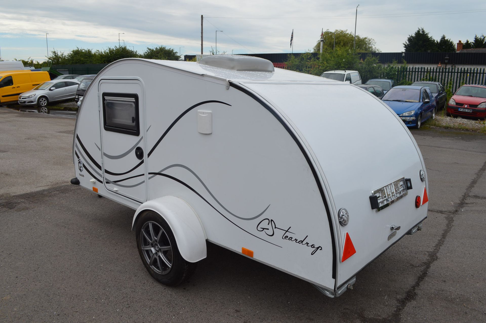 BRAND NEW 2017 MODEL GS TEARDROP CAMPING TRAILER *NO VAT* - Image 9 of 22