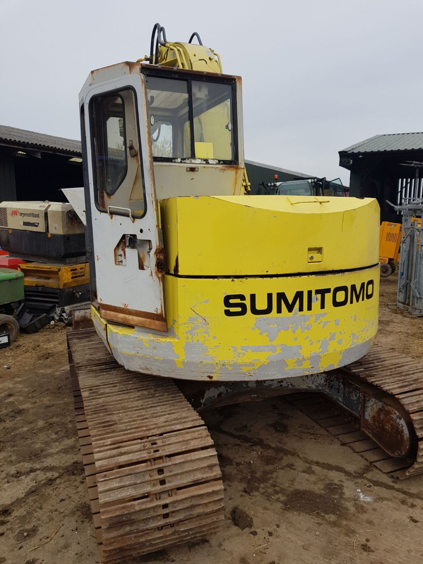 SUMITOMO SH75U TRACKED EXCAVATOR, STARTS AND RUNS *PLUS VAT* - Image 4 of 10