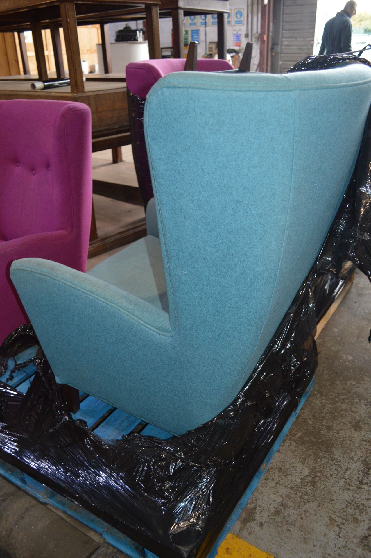 X1 LARGE HIGH BACK BLUE CLOTH CHAIR & X1 LARGE HIGH BACK PINK CLOTH CHAIR *NO VAT* - Image 2 of 7