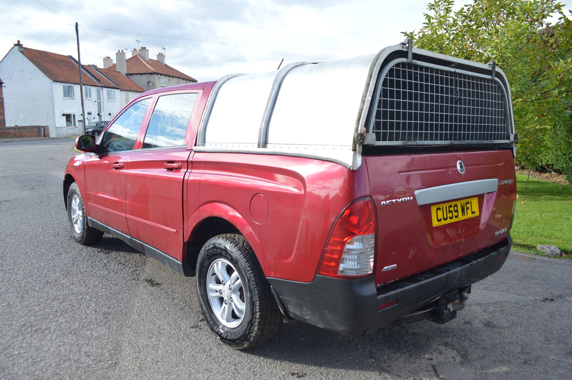 2009/59 REG SSANGYONG ACTYON 4WD SPORTS PICK-UP, SHOWING 1 FORMER KEEPER - Image 4 of 19