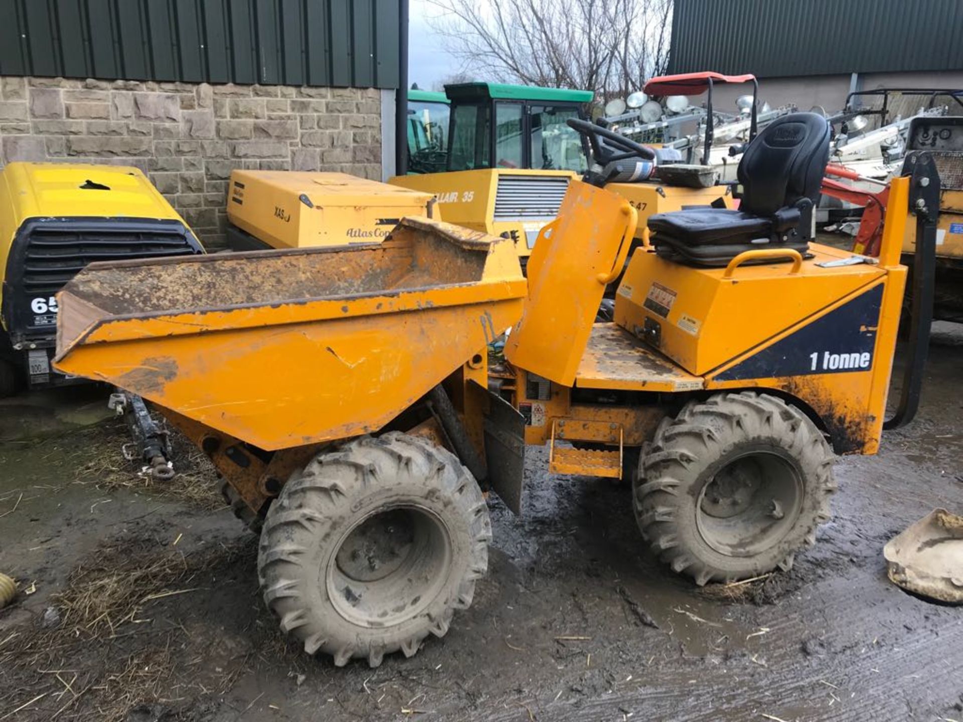 2013 THWAITES 1 TONNE HIGH LIFT DUMPER   HIGH LIFT CAPACITY: 1,000 kg - Image 2 of 4